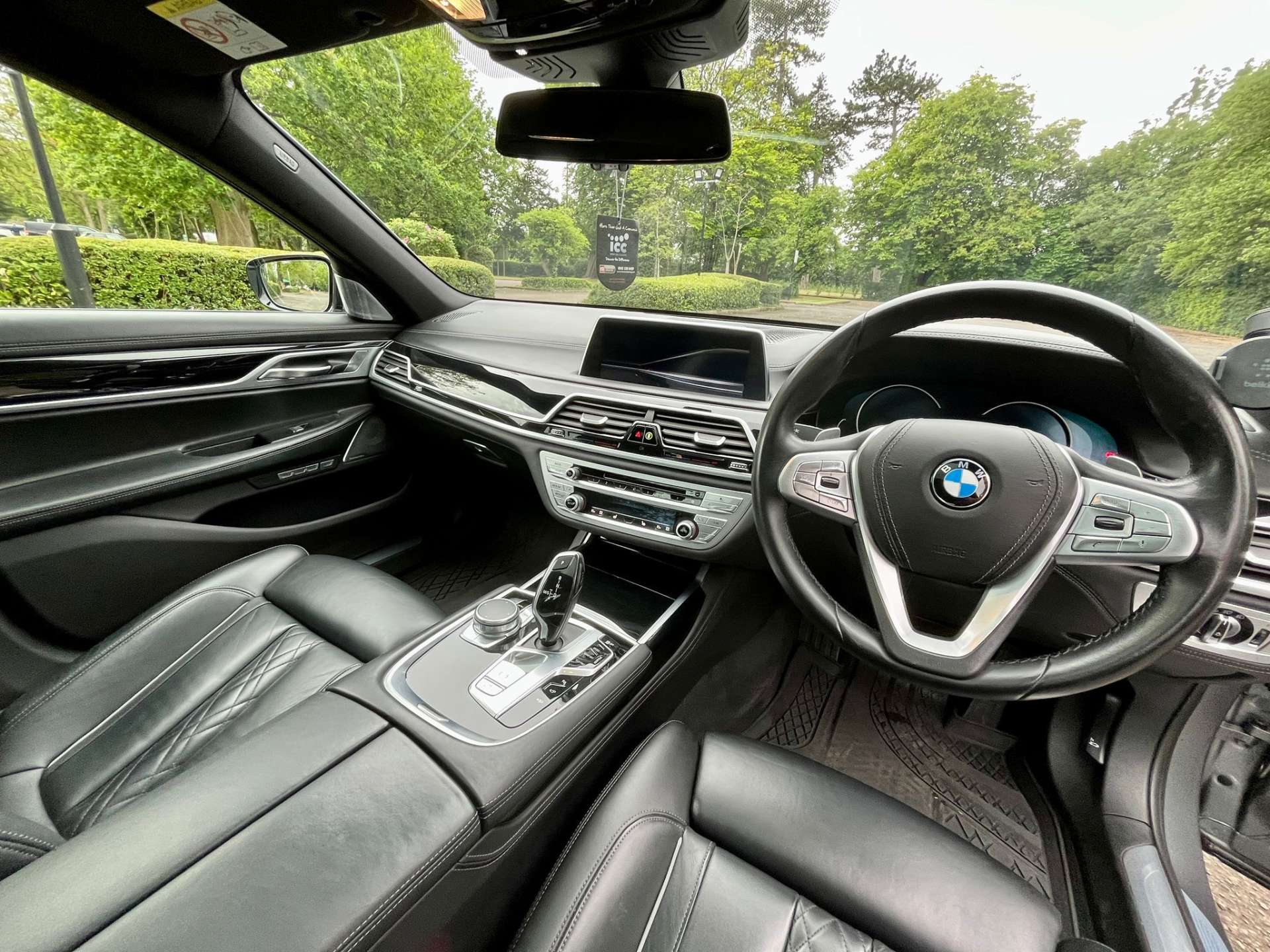 BMW 7 SERIES 4.4 750i M Sport Auto 4dr #3