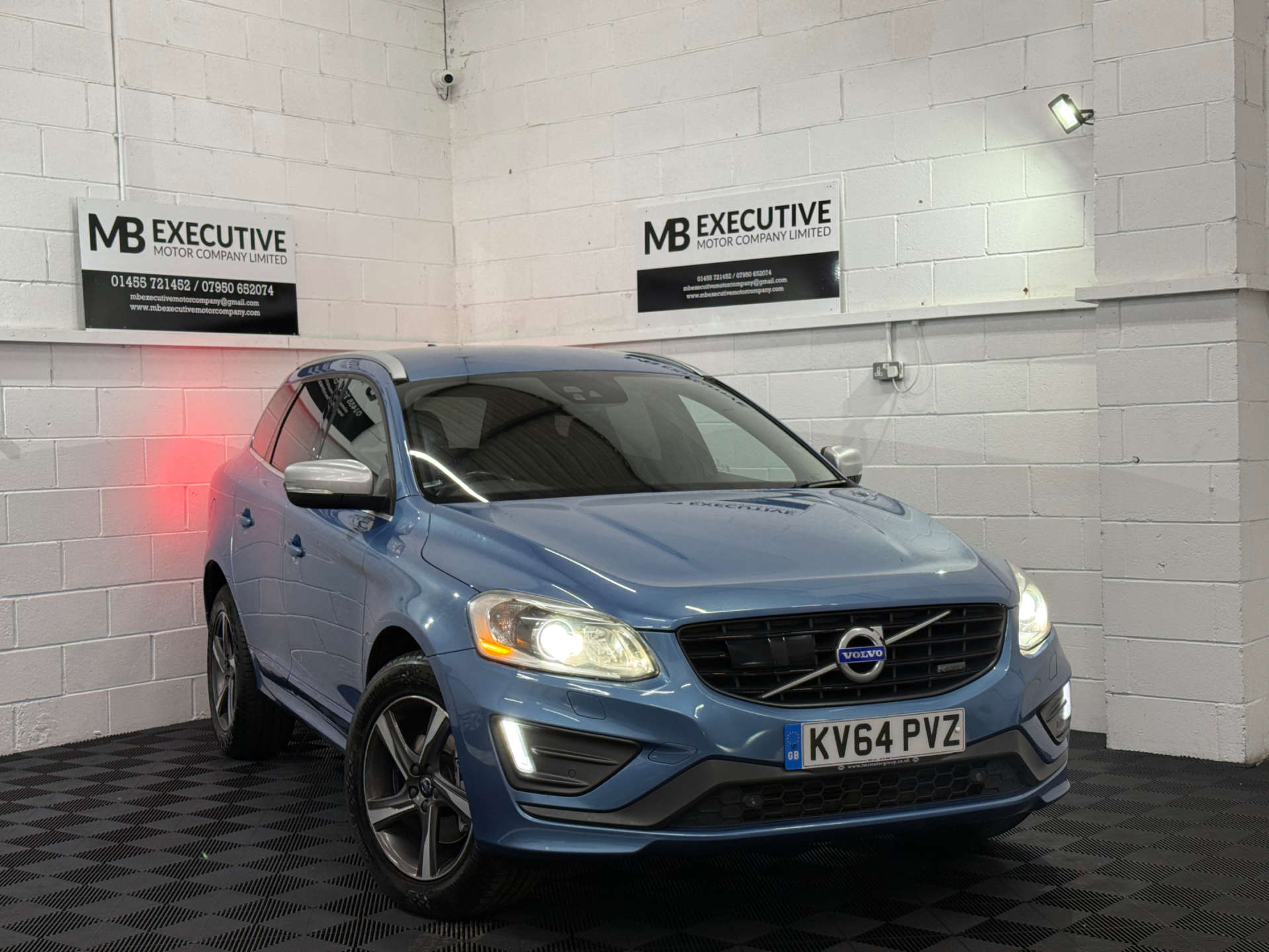Volvo XC60 2.4 XC60 R-Design Luxury Nav D5 AWD Auto 4WD 5dr #0