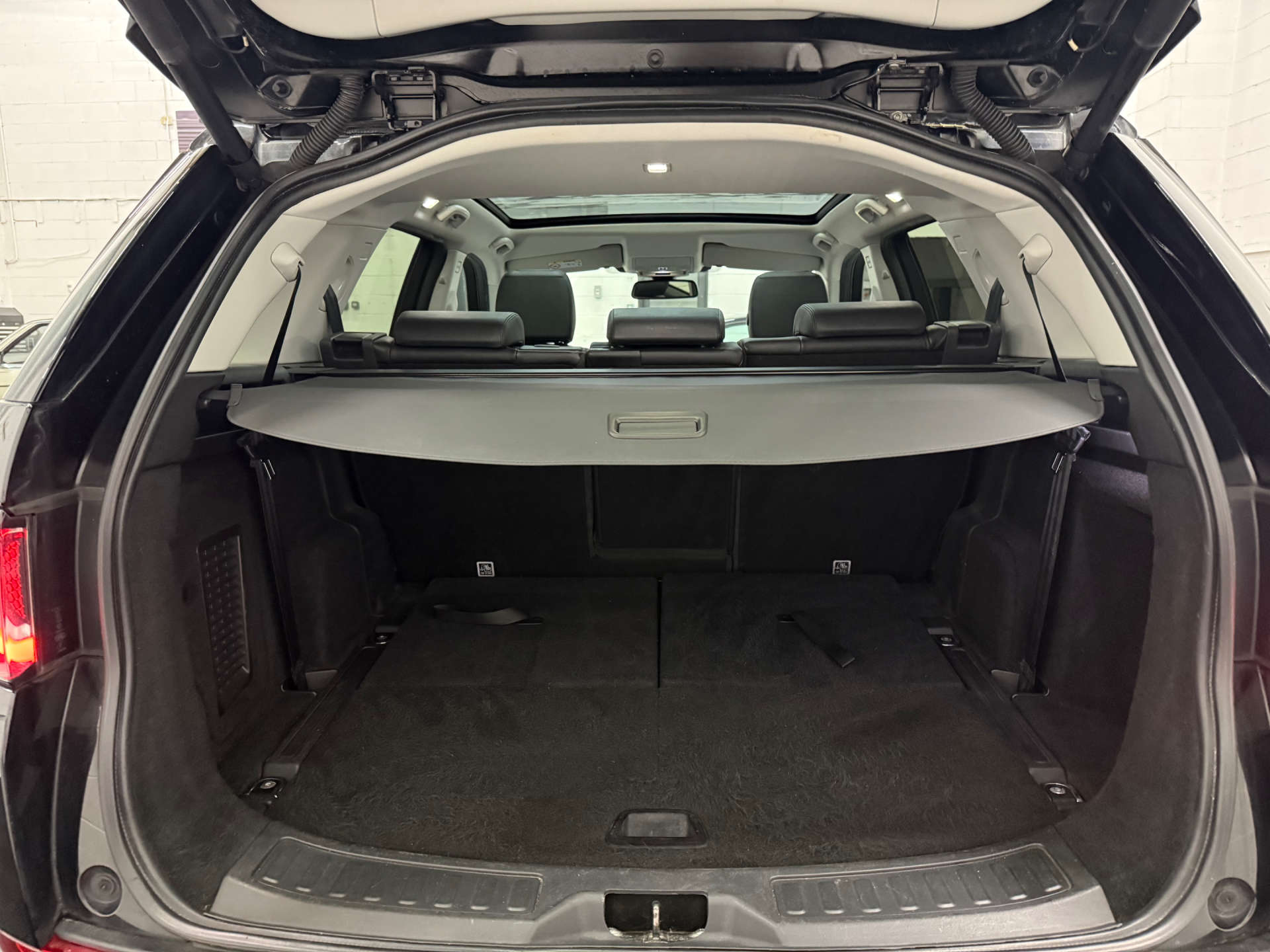 Land Rover DISCOVERY SPORT 2.0 Discovery Sport Black HSE TD4 Auto 4WD 5dr #19