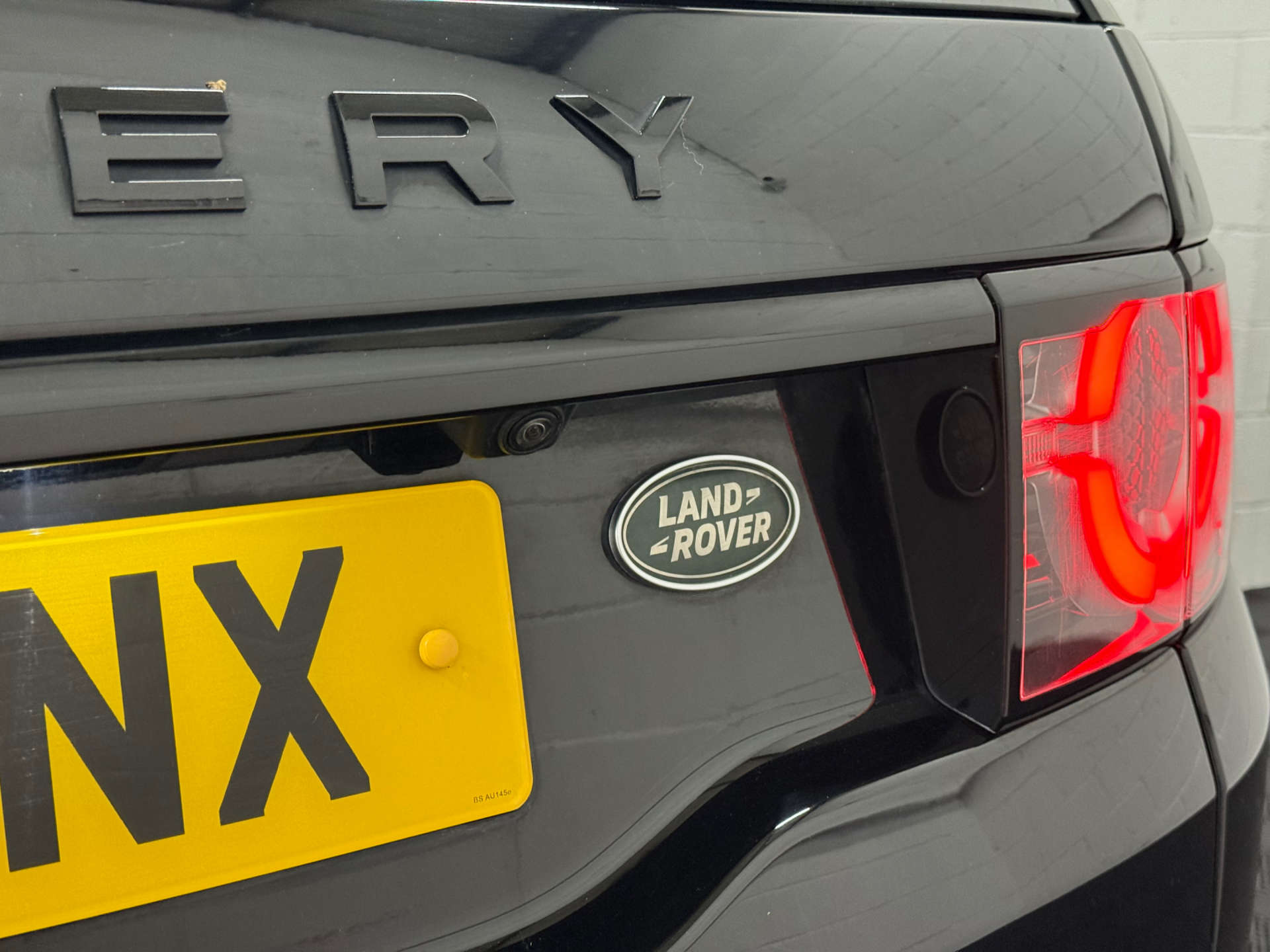 Land Rover DISCOVERY SPORT 2.0 Discovery Sport Black HSE TD4 Auto 4WD 5dr #46