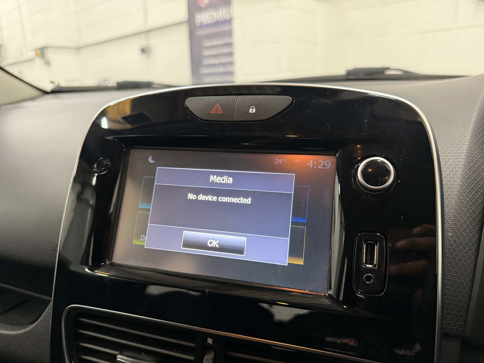 Renault CLIO 0.9 Clio Dynamique Nav TCe 5dr #18