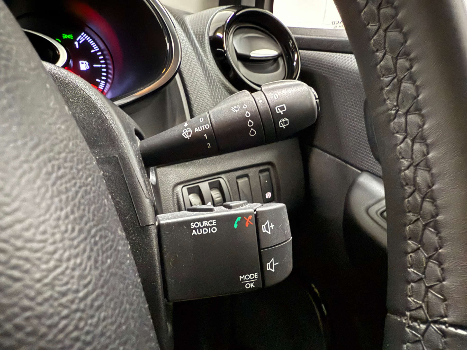 Renault CLIO 0.9 Clio Dynamique Nav TCe 5dr #26
