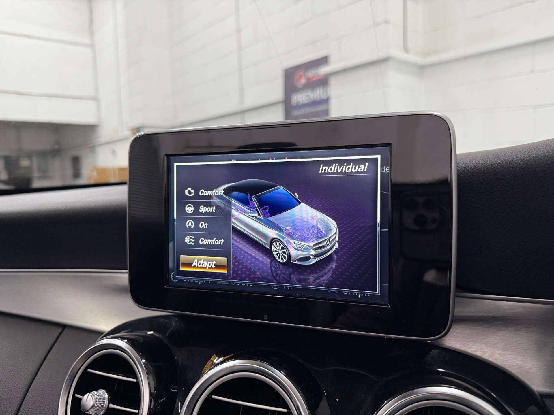Mercedes-Benz C-CLASS 2.1 C 220 AMG Line D Auto 2dr #32