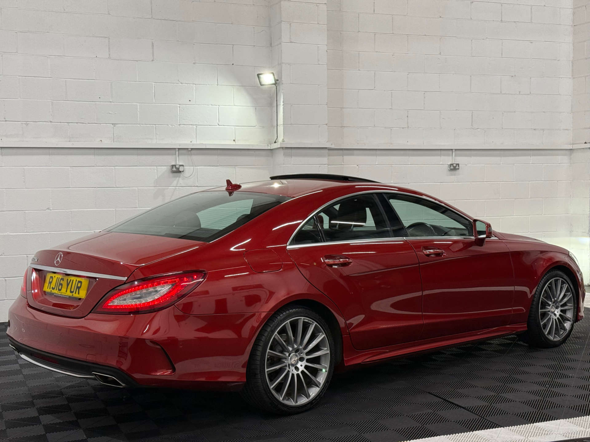 Mercedes-Benz CLS 2.1 CLS 220 D AMG Line Premium+ Auto 4dr #2