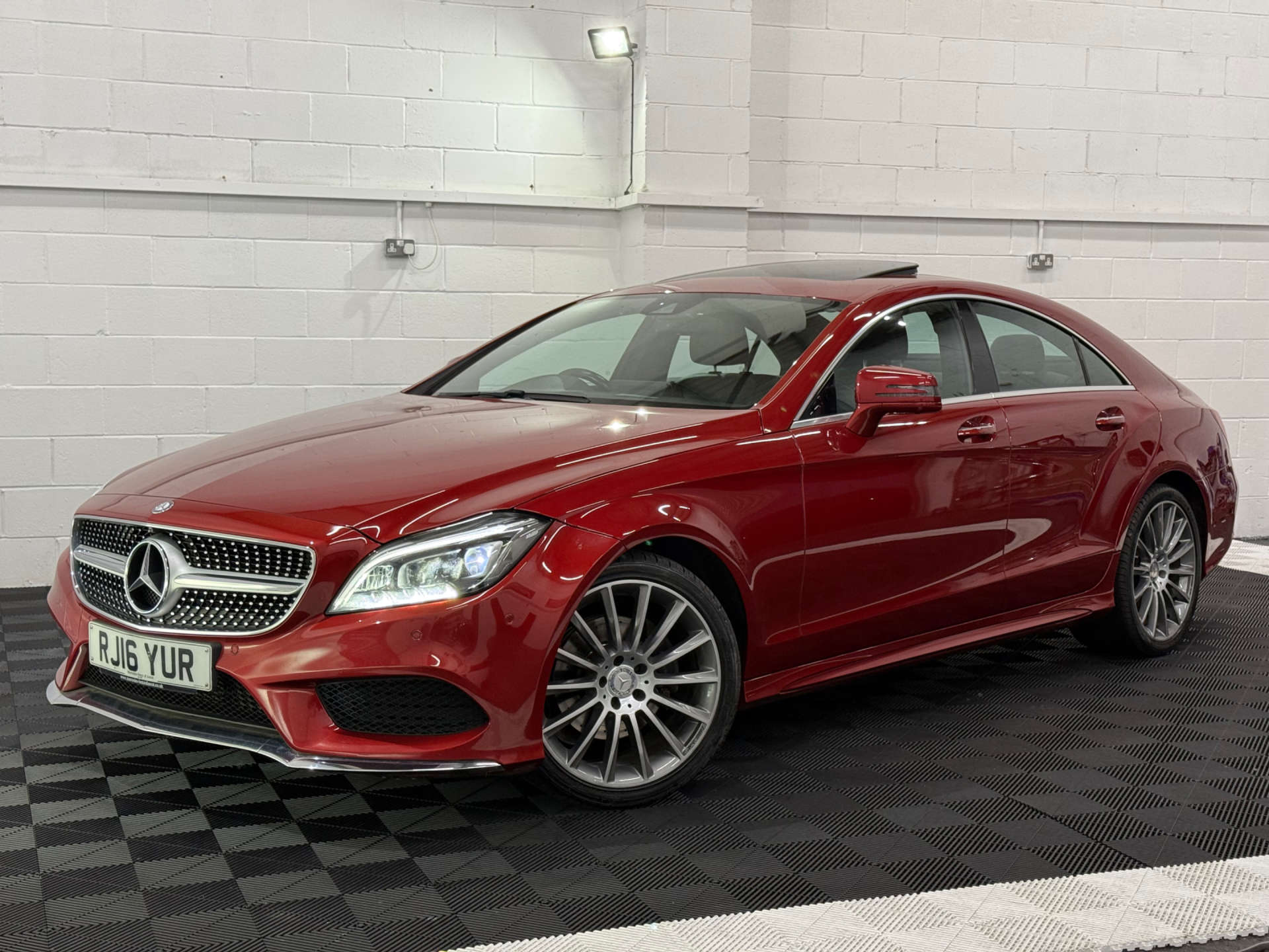 Mercedes-Benz CLS 2.1 CLS 220 D AMG Line Premium+ Auto 4dr #6