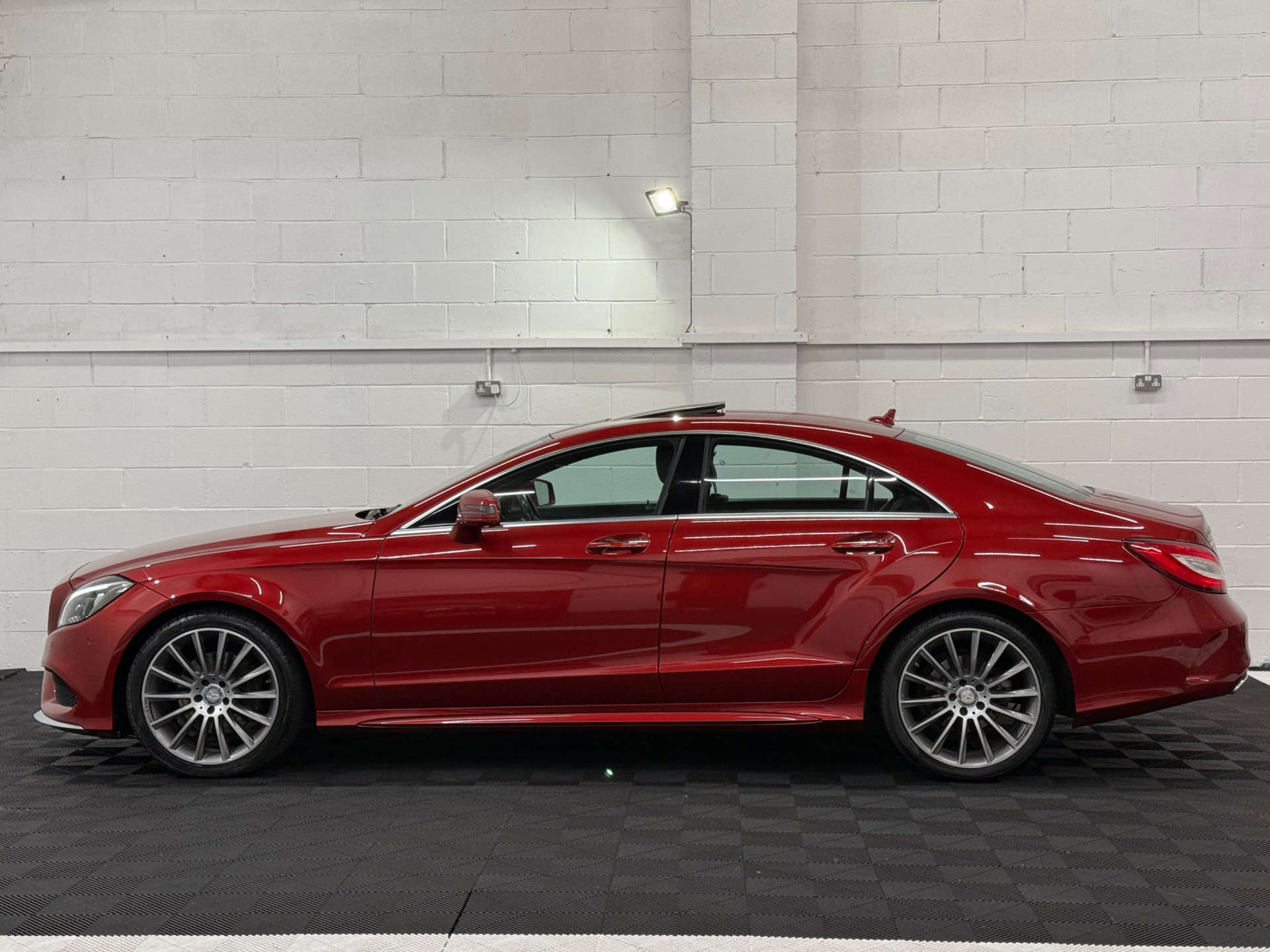 Mercedes-Benz CLS 2.1 CLS 220 D AMG Line Premium+ Auto 4dr #5