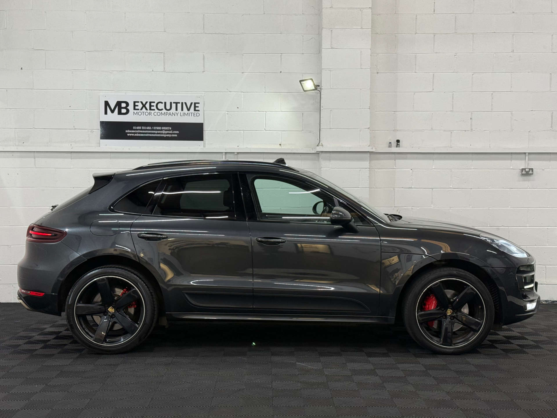 PORSCHE MACAN 3.6 Macan T Semi-Auto 4WD 5dr #1