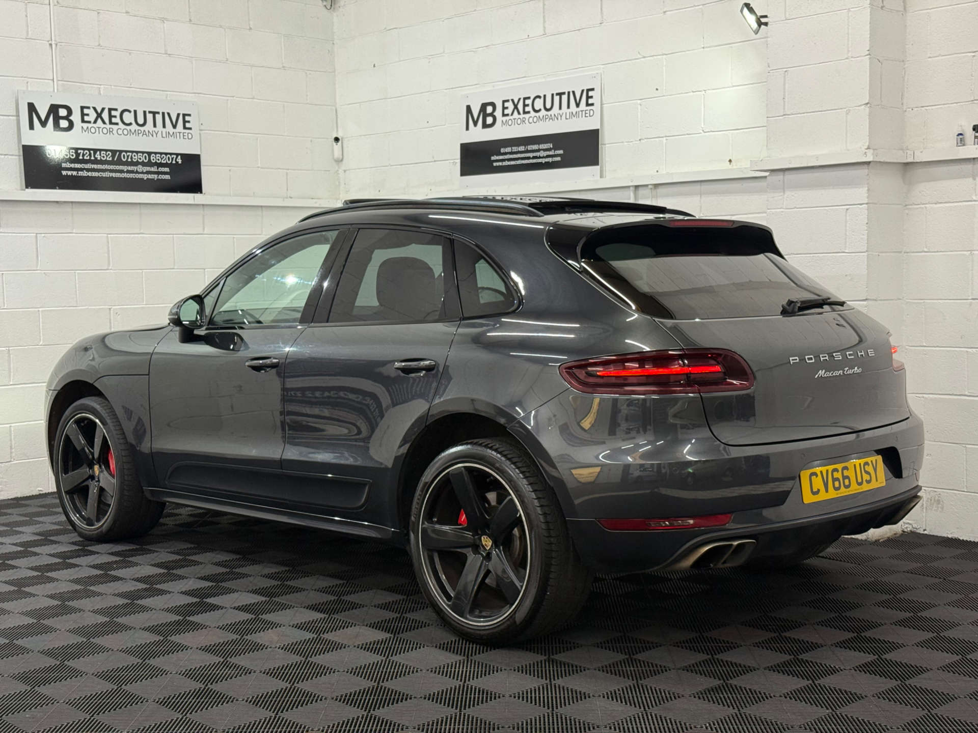 PORSCHE MACAN 3.6 Macan T Semi-Auto 4WD 5dr #4