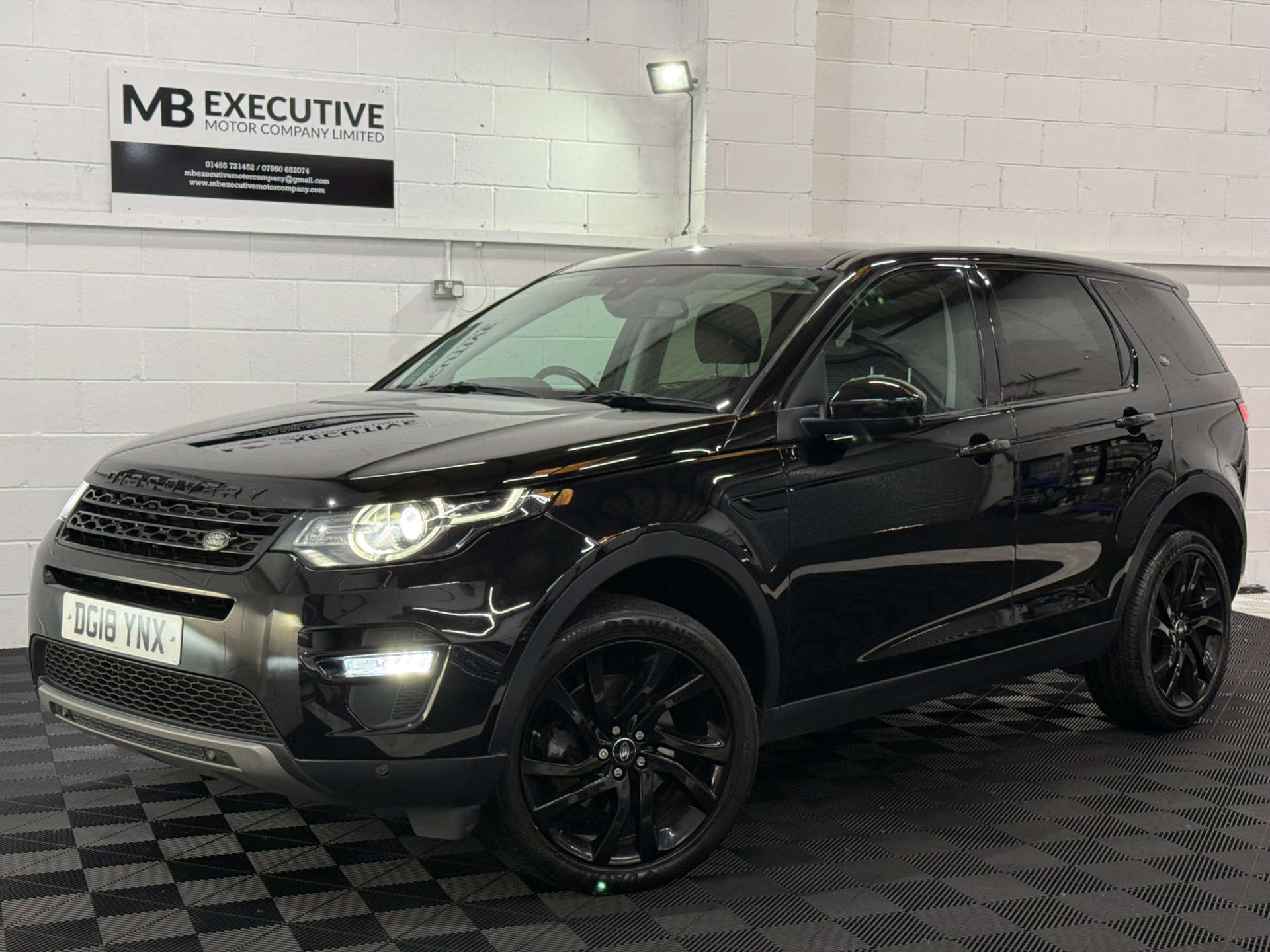 Land Rover DISCOVERY SPORT 2.0 Discovery Sport Black HSE TD4 Auto 4WD 5dr #6