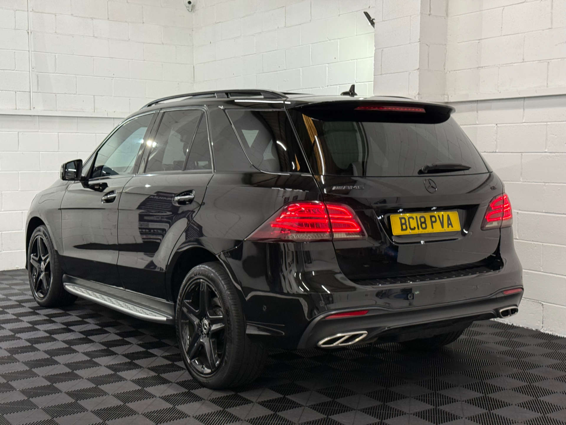 Mercedes-Benz GLE 2.1 GLE 250 AMG Night Edition Premium+ D 4Matic Auto 4WD 5dr #4
