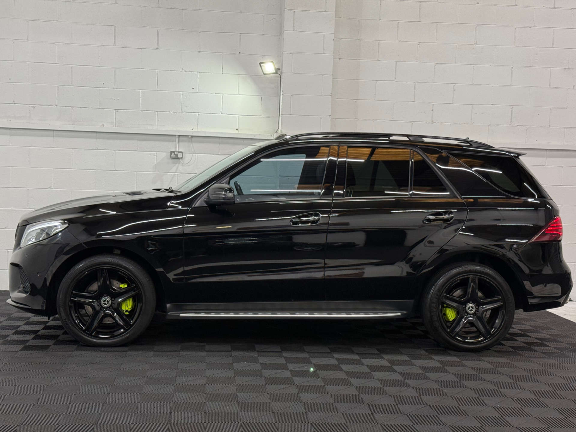 Mercedes-Benz GLE 2.1 GLE 250 AMG Night Edition Premium+ D 4Matic Auto 4WD 5dr #5
