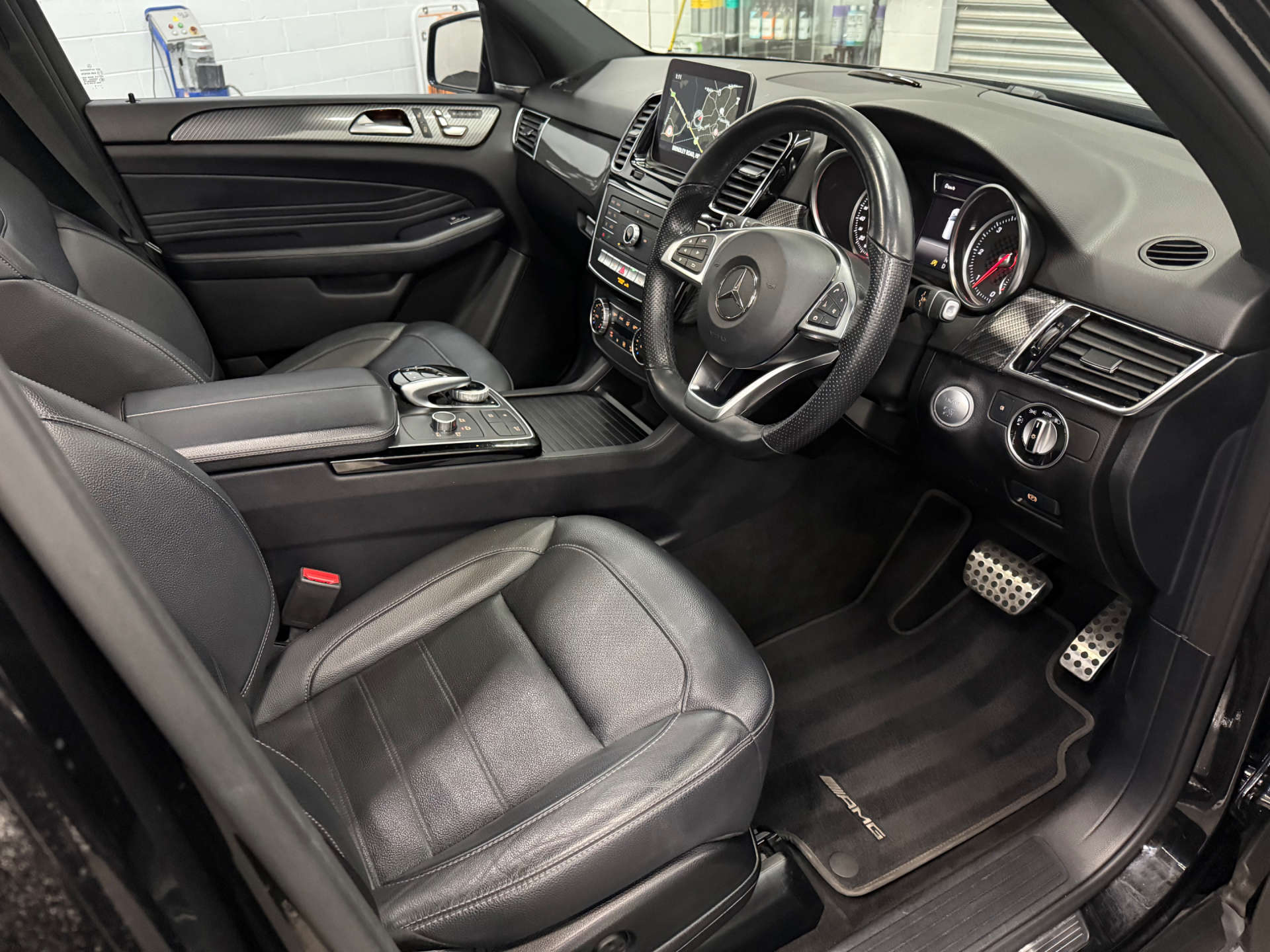 Mercedes-Benz GLE 2.1 GLE 250 AMG Night Edition Premium+ D 4Matic Auto 4WD 5dr #9