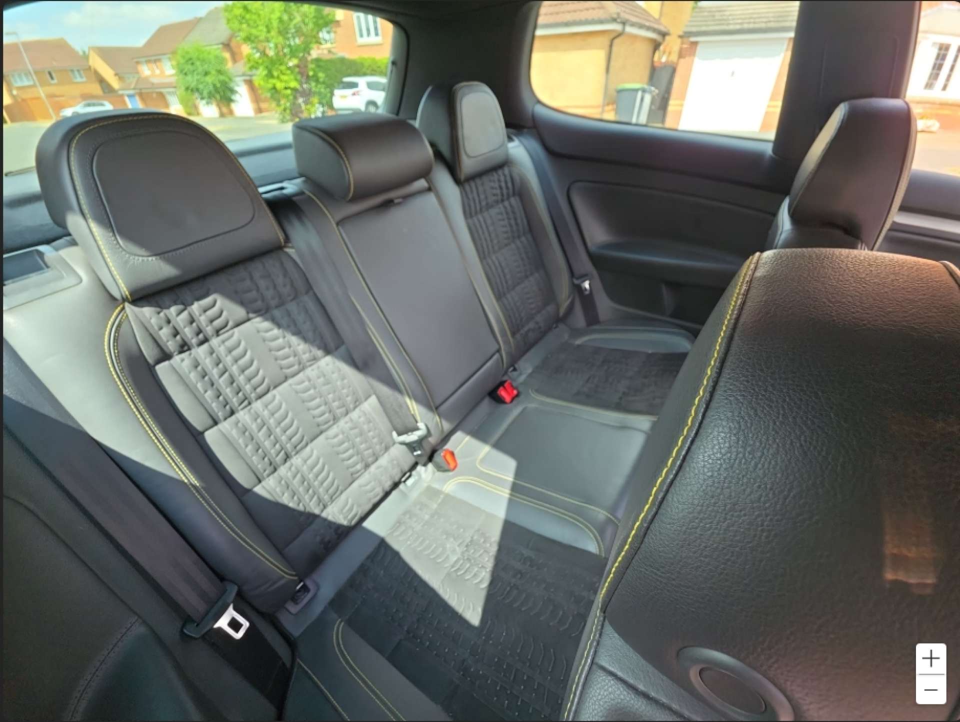 Volkswagen GOLF 2.0 Golf GTi Pirelli Semi-Auto 3dr #7