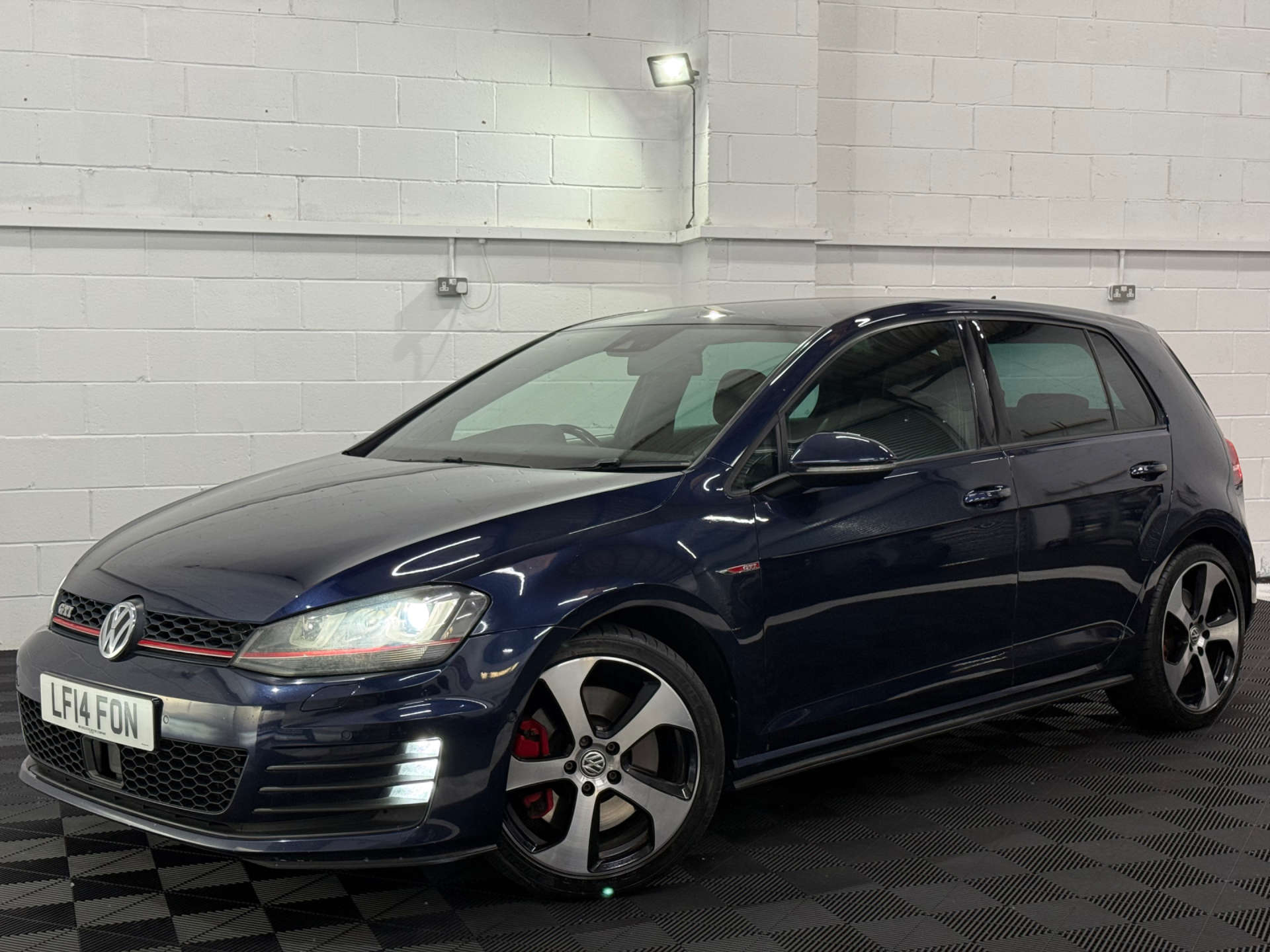 Volkswagen GOLF 2.0 Golf GTi Performance Semi-Auto 5dr #6