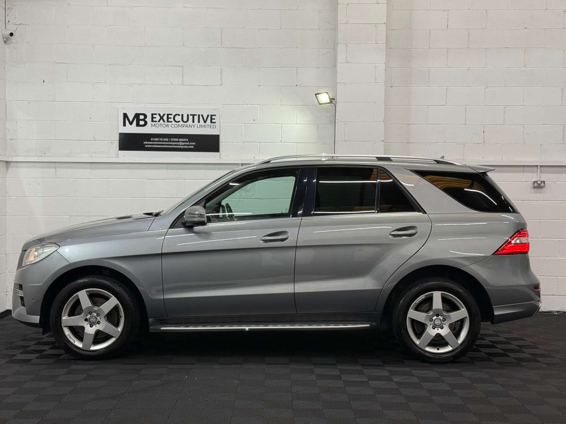 Mercedes-Benz M-CLASS 3.0 ML350 AMG Sport Bluetec Auto 4WD 5dr #5