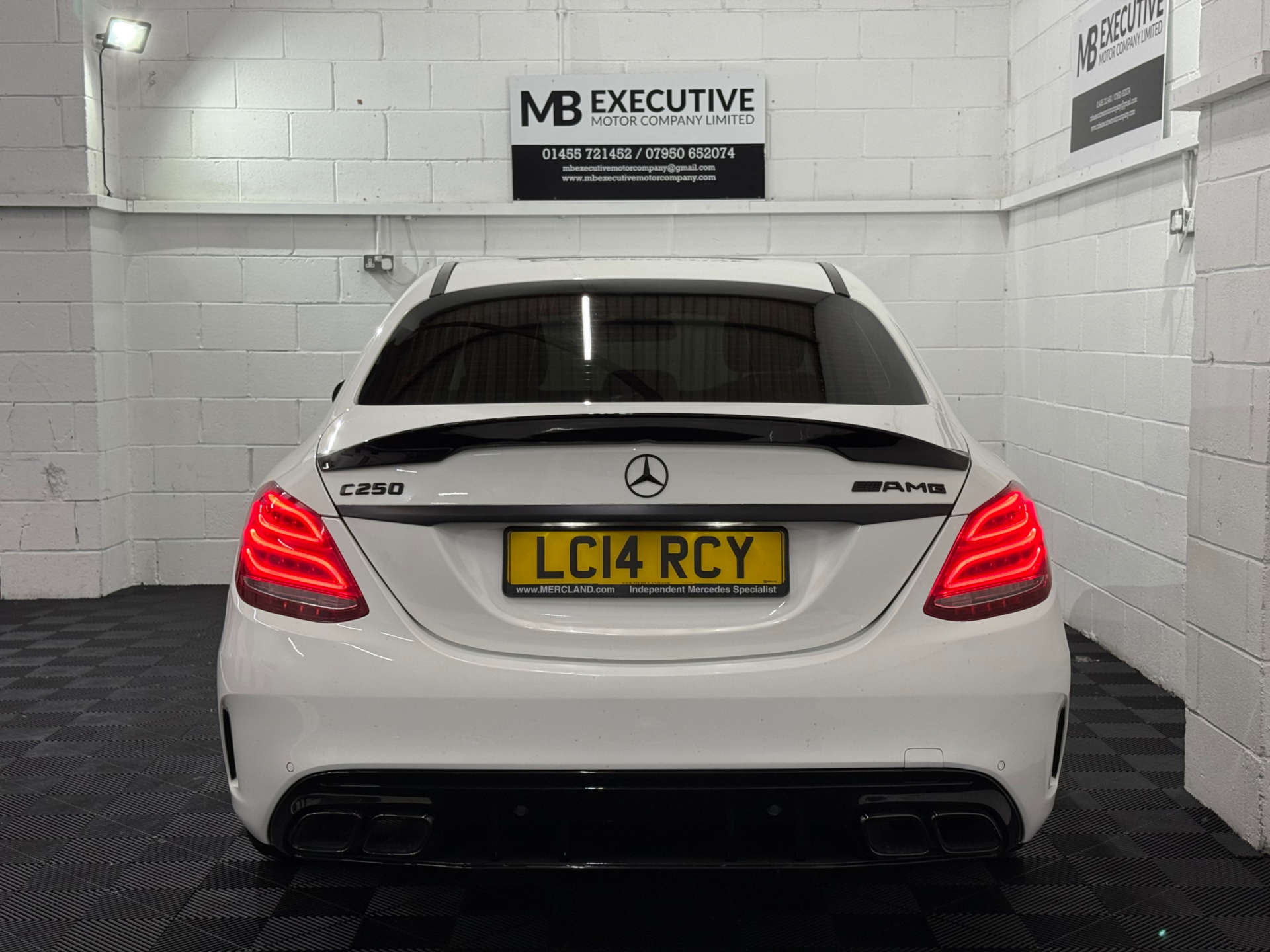 Mercedes-Benz C-CLASS 2.1 C250 AMG Line Bluetec Auto 4dr #3