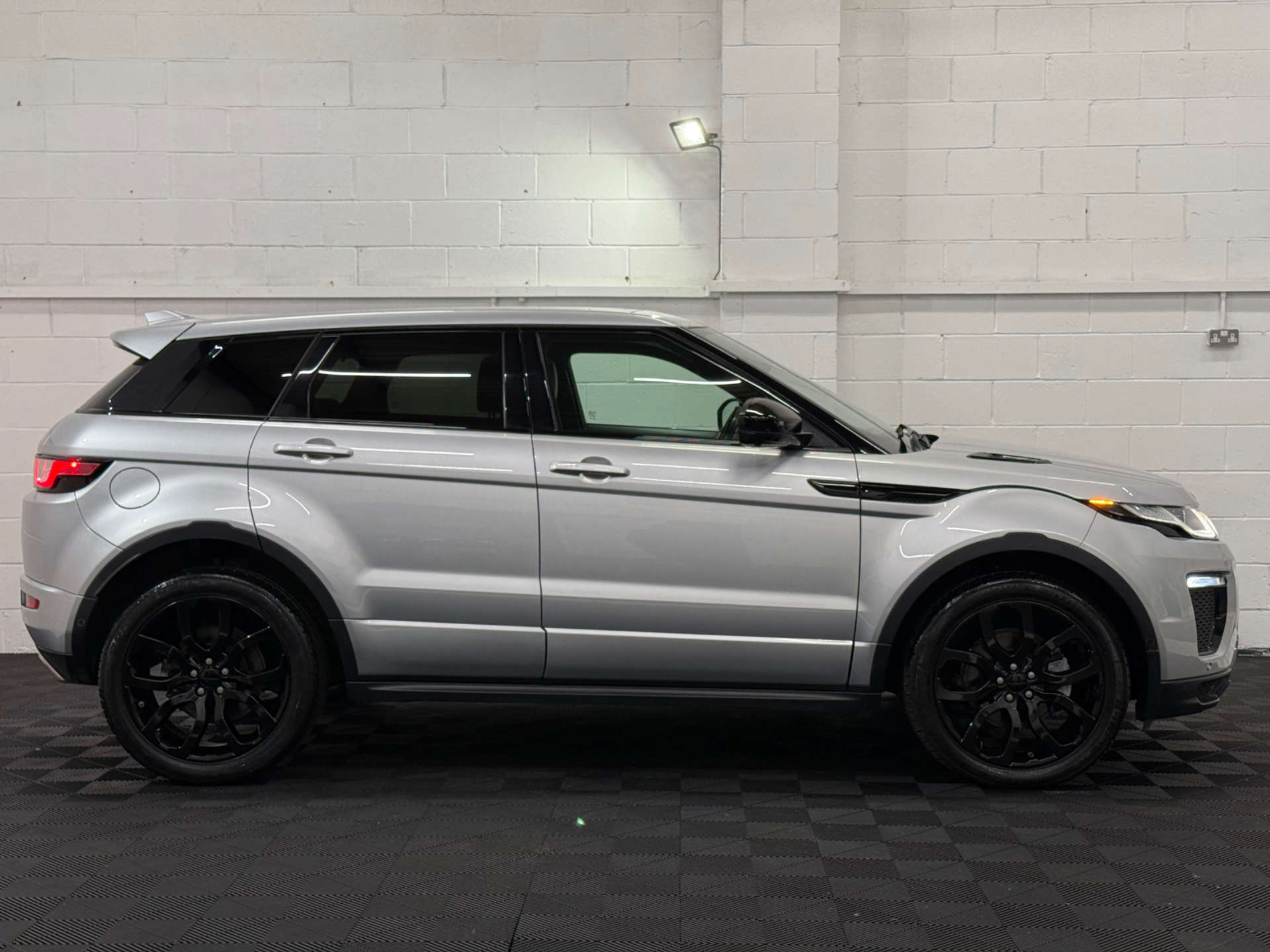 Land Rover Range Rover Evoque 2.0 Range Rover Evoque HSE Dynamic Luxury TD4 Auto 4WD 5dr #1
