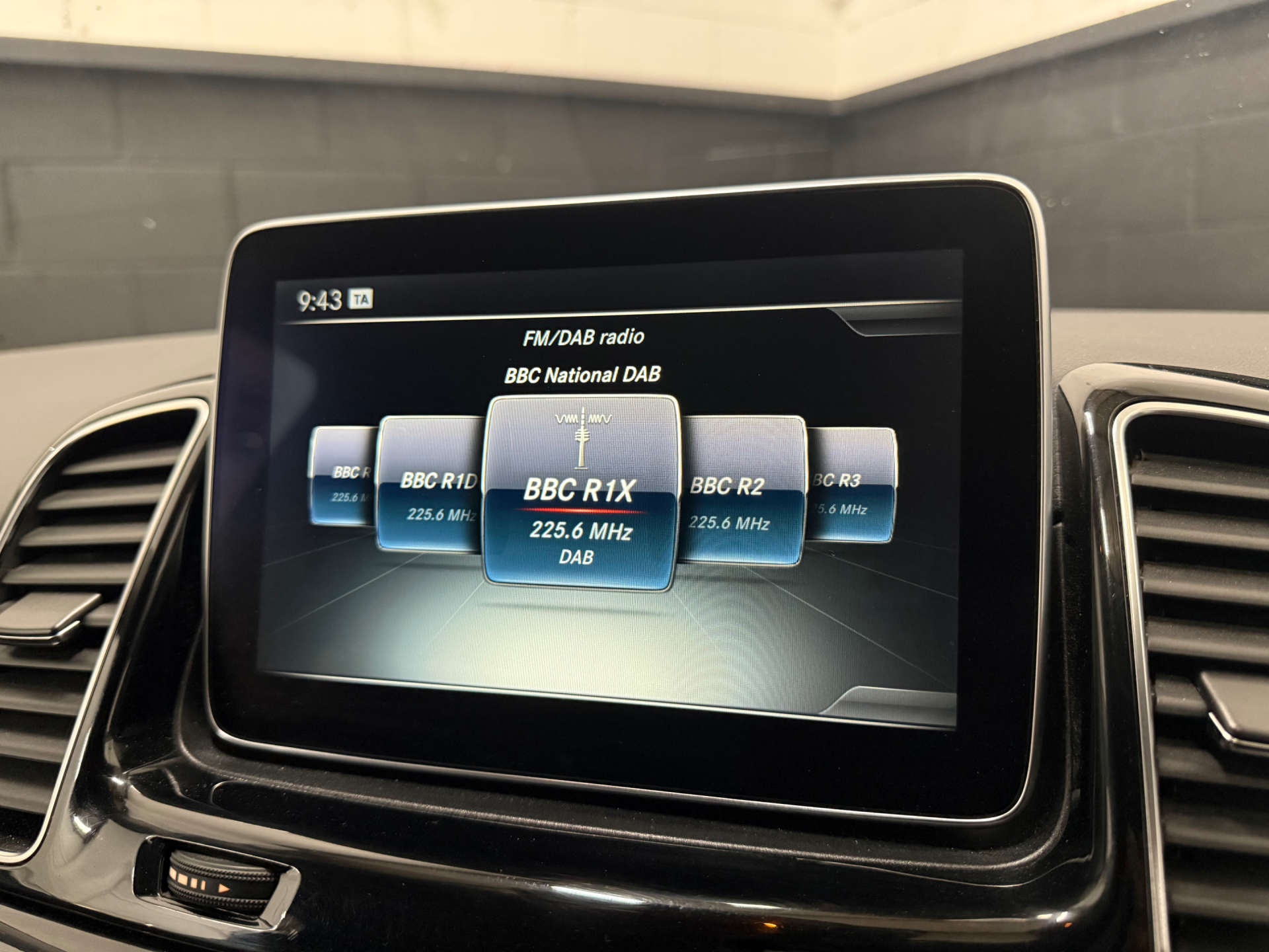 Mercedes-Benz GLE 3.0 GLE 350 D 4Matic AMG Line Auto 4WD 5dr #20