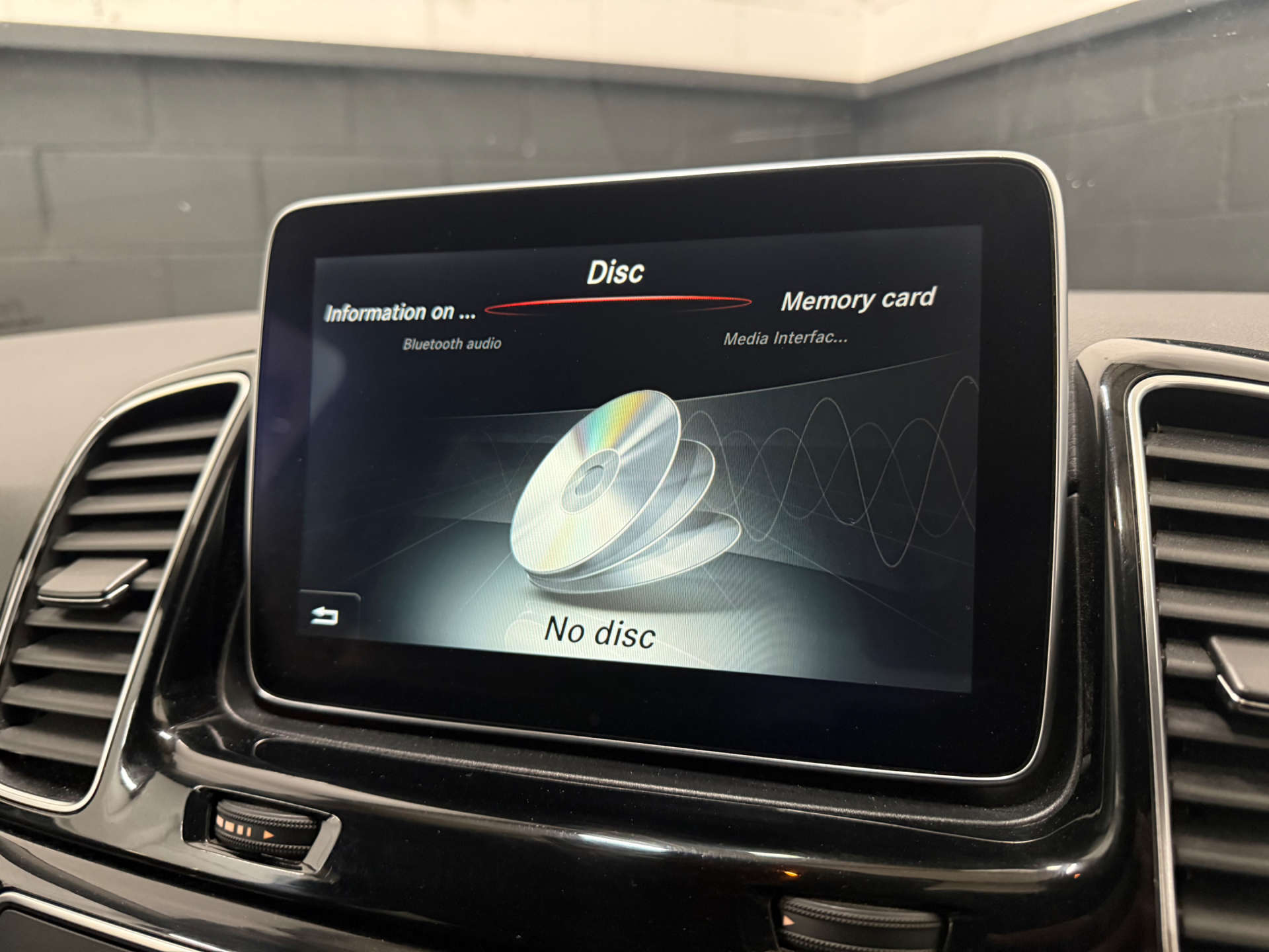 Mercedes-Benz GLE 3.0 GLE 350 D 4Matic AMG Line Auto 4WD 5dr #27