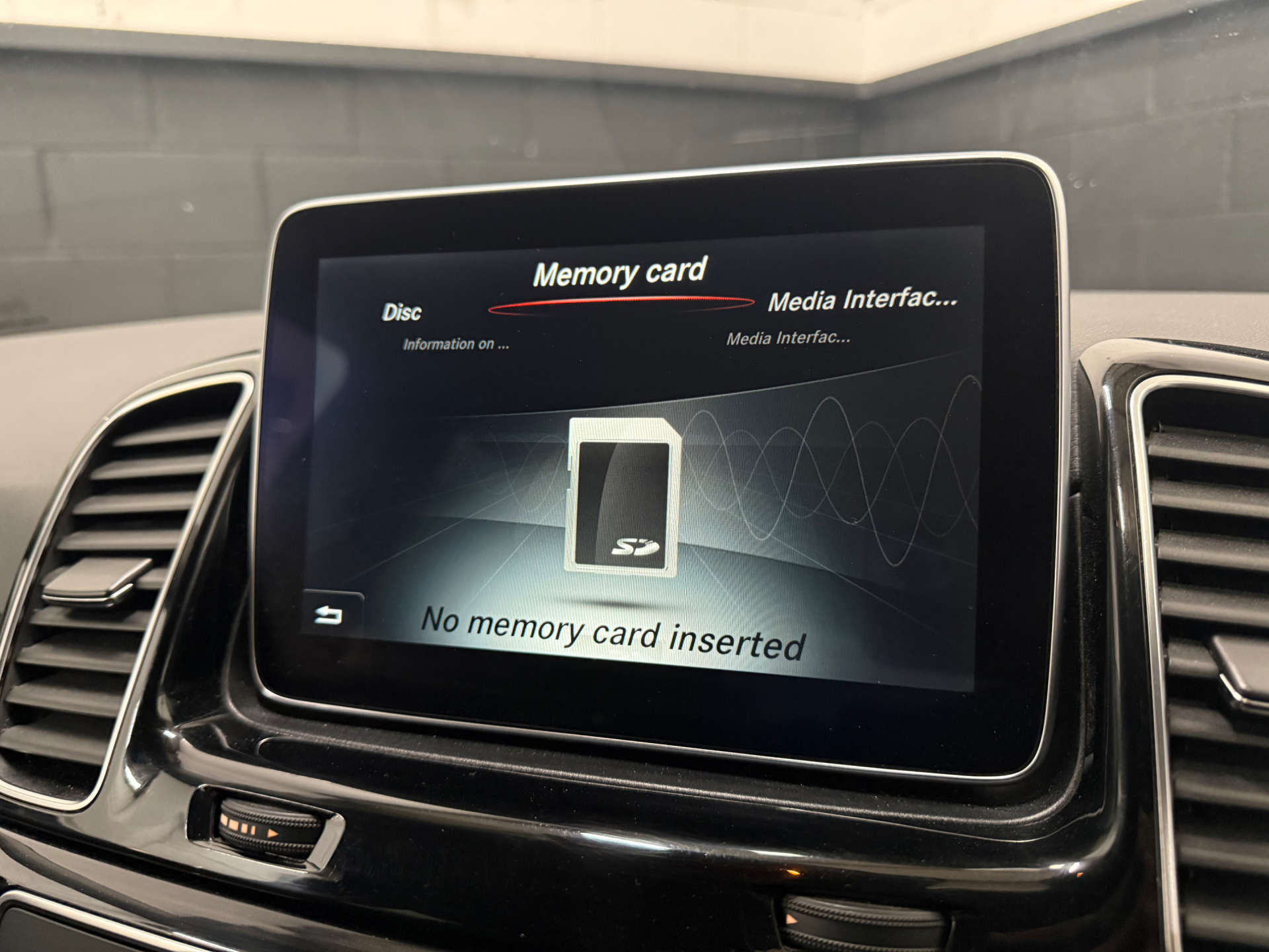 Mercedes-Benz GLE 3.0 GLE 350 D 4Matic AMG Line Auto 4WD 5dr #28