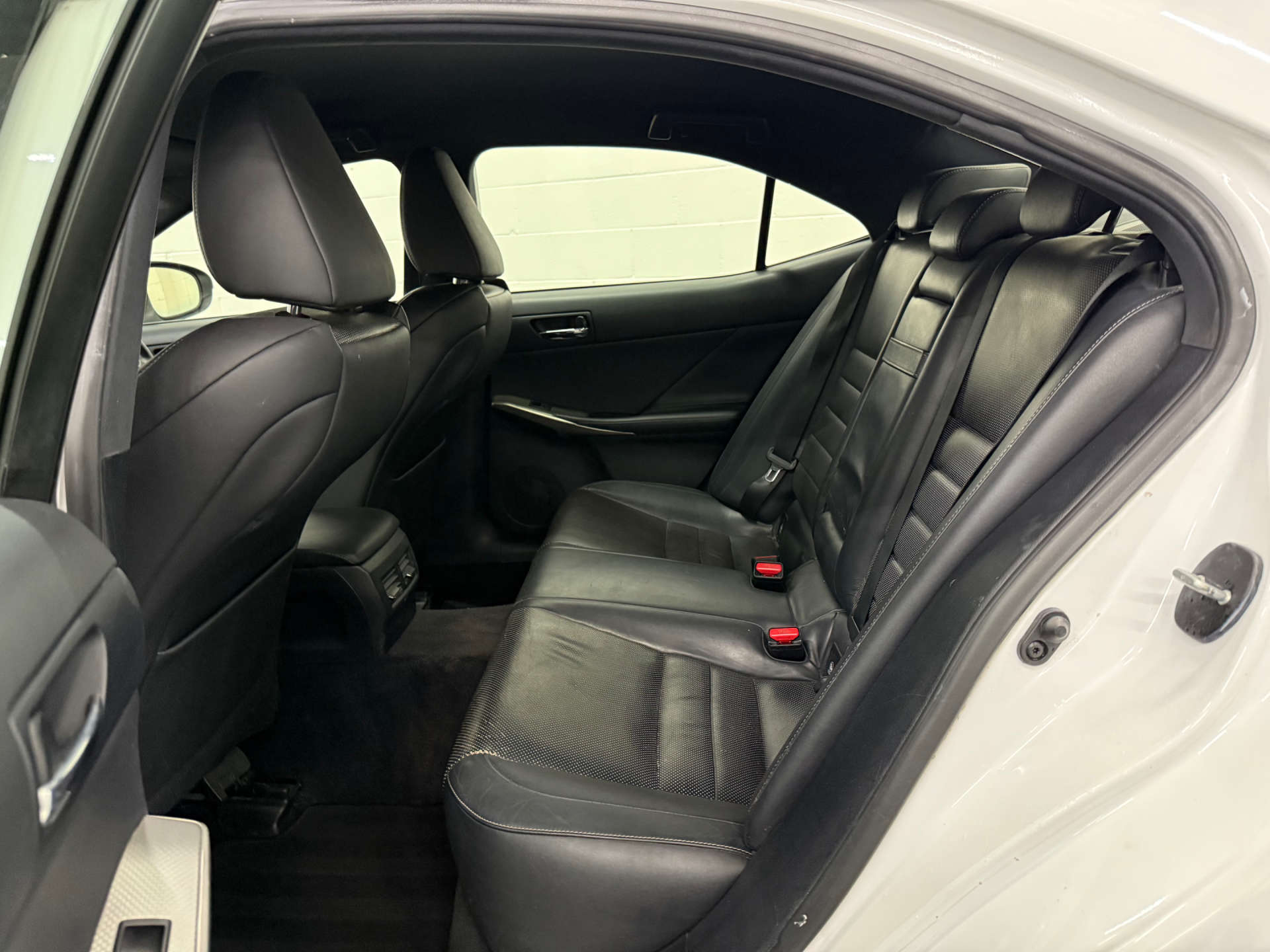 LEXUS IS 2.5 IS 300h F Sport CVT 4dr #12