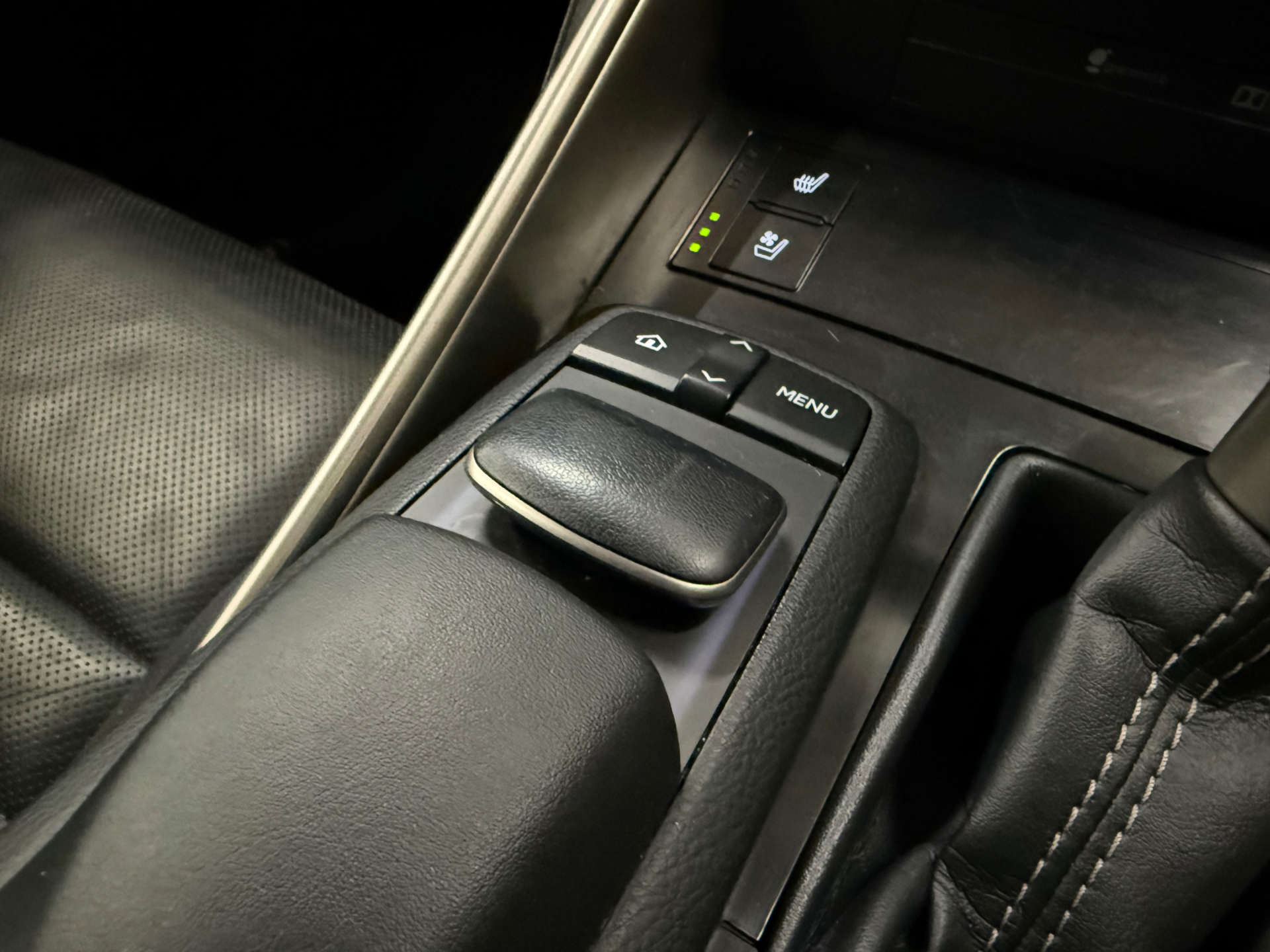 LEXUS IS 2.5 IS 300h F Sport CVT 4dr #27