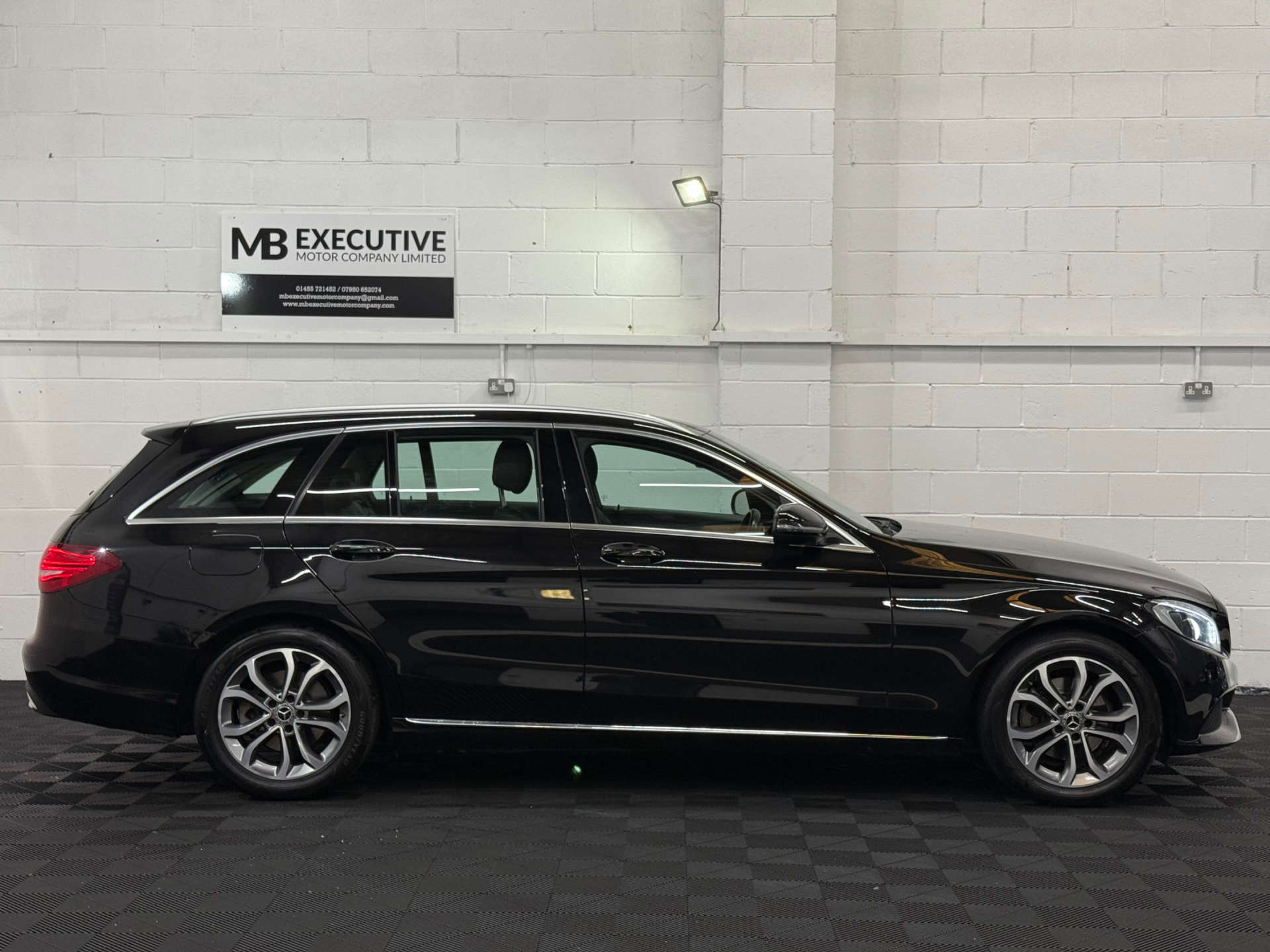 Mercedes-Benz C-CLASS 2.1 C 220 Sport D Auto 5dr #1