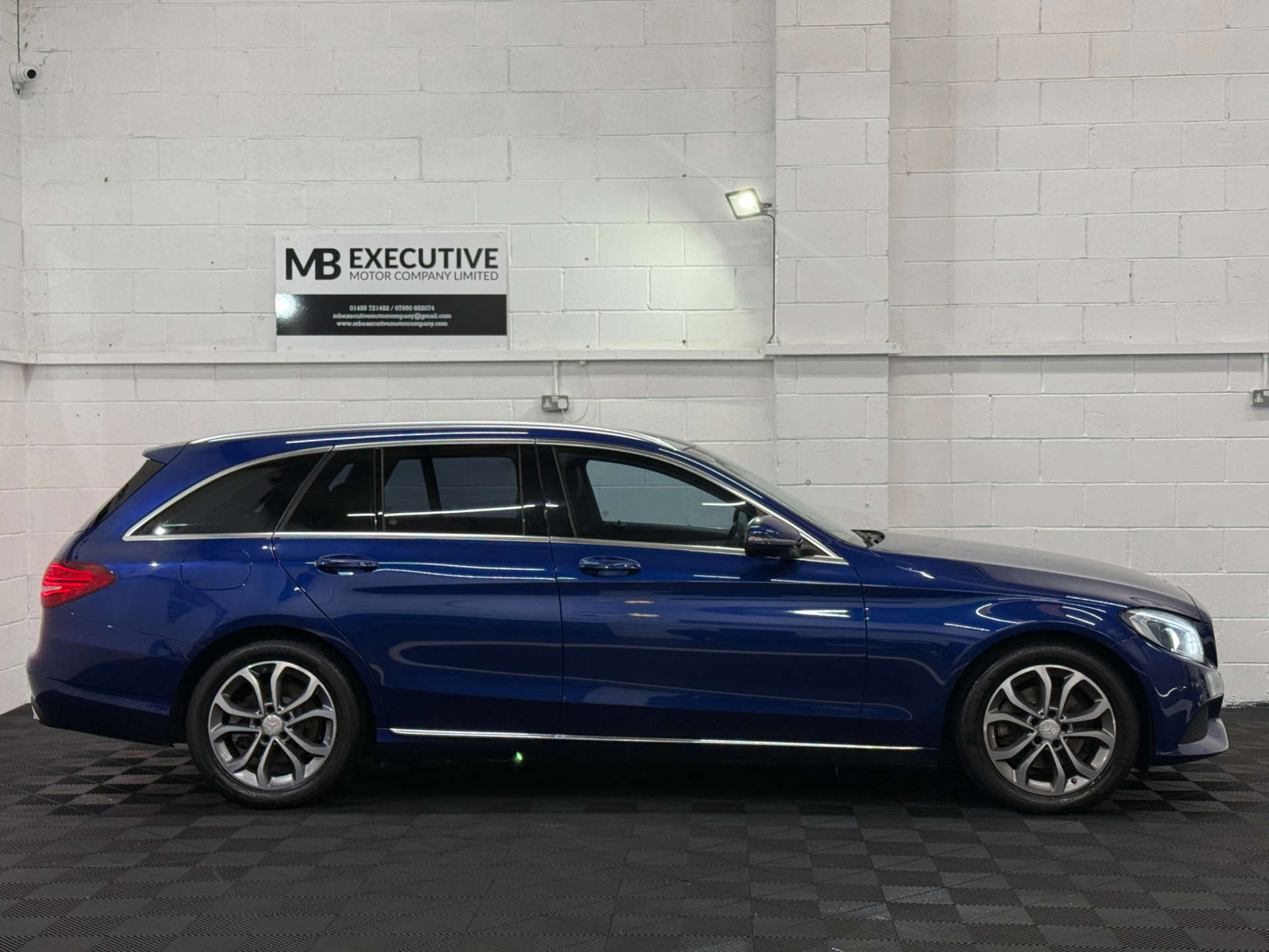 Mercedes-Benz C-CLASS 2.1 C220 D Sport 5dr #1