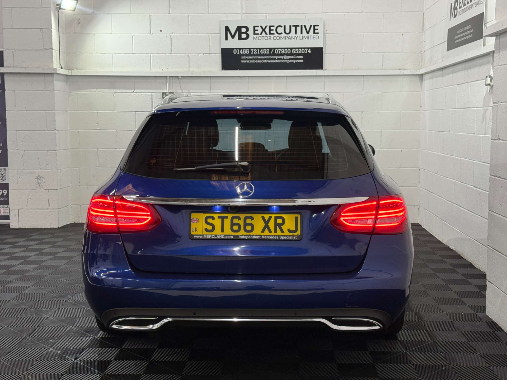 Mercedes-Benz C-CLASS 2.1 C220 D Sport 5dr #3
