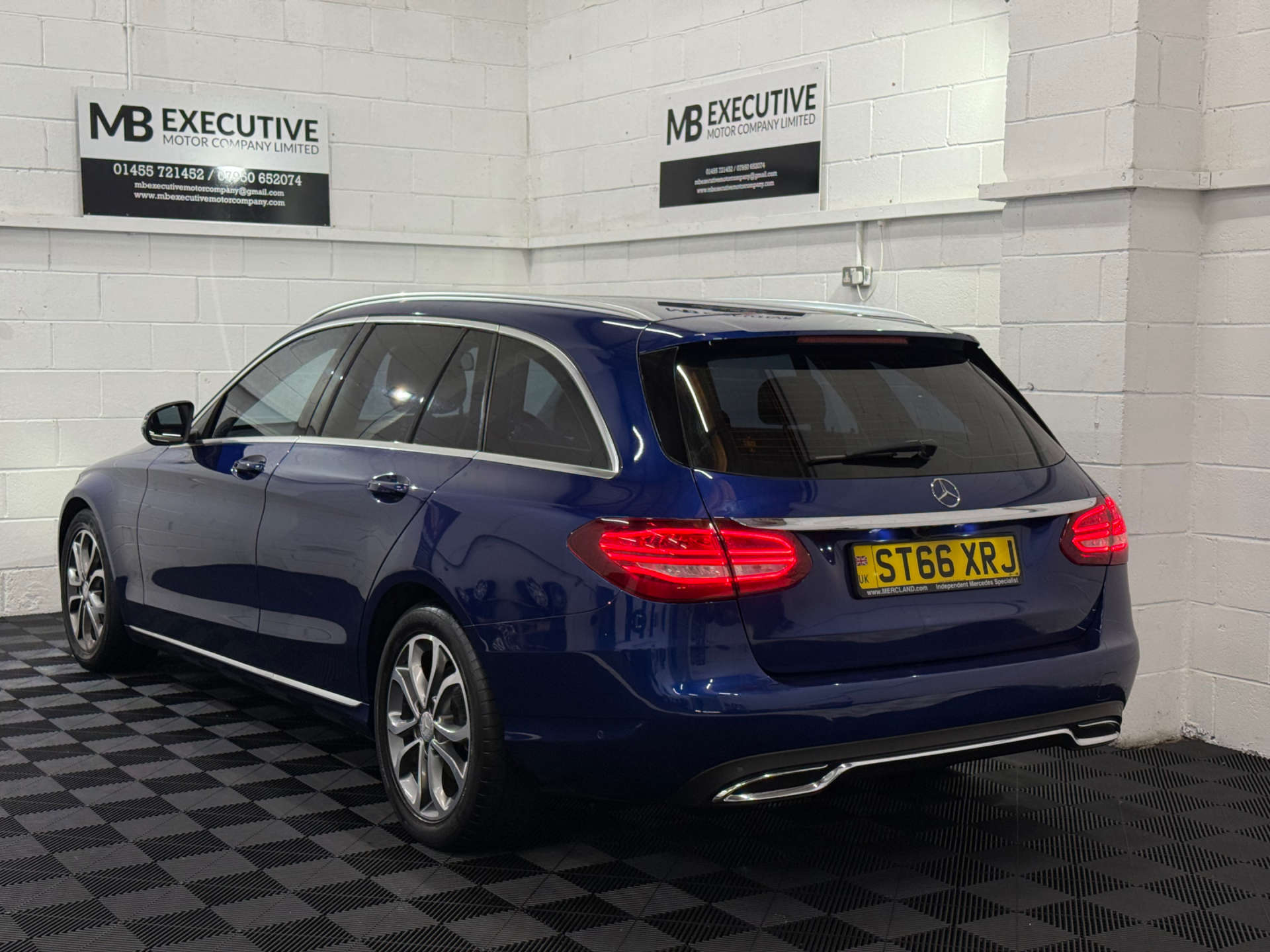Mercedes-Benz C-CLASS 2.1 C220 D Sport 5dr #4