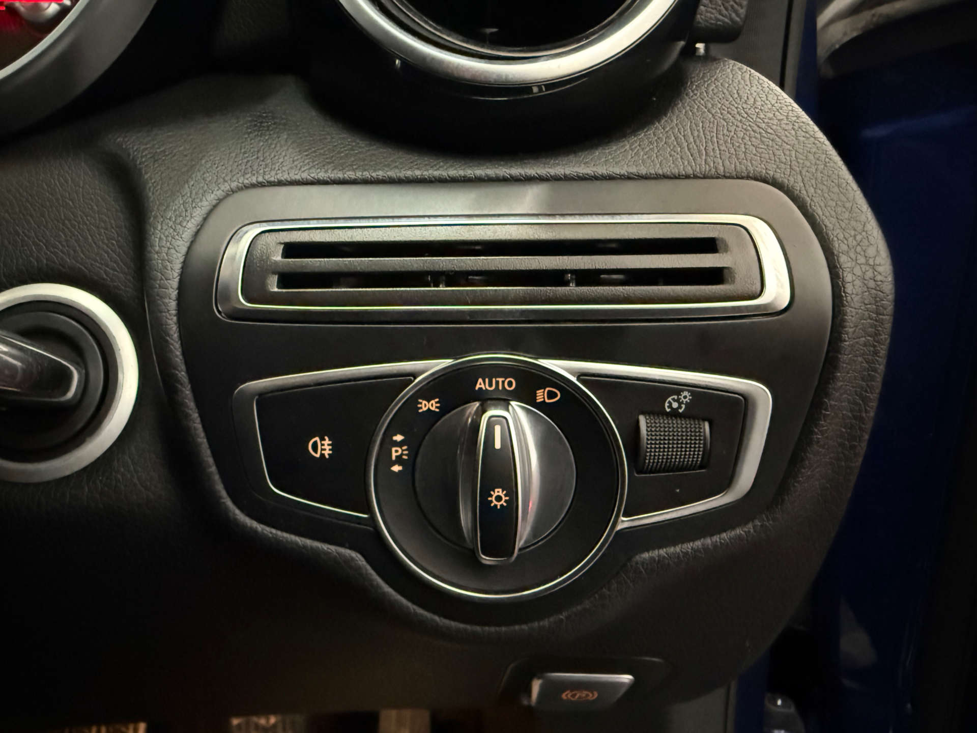 Mercedes-Benz C-CLASS 2.1 C220 D Sport 5dr #37