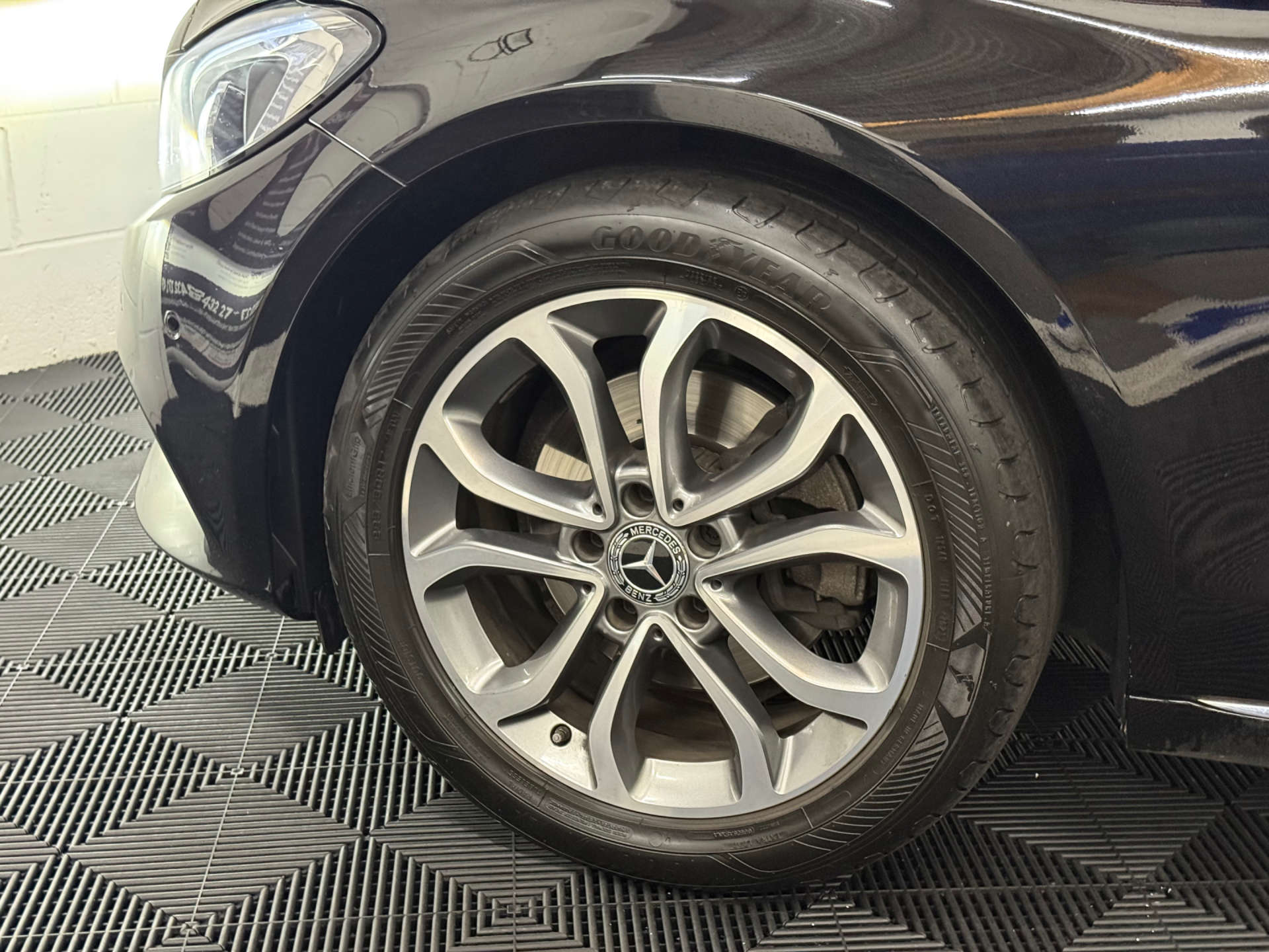 Mercedes-Benz C-CLASS 2.1 C 220 Sport D Auto 5dr #41
