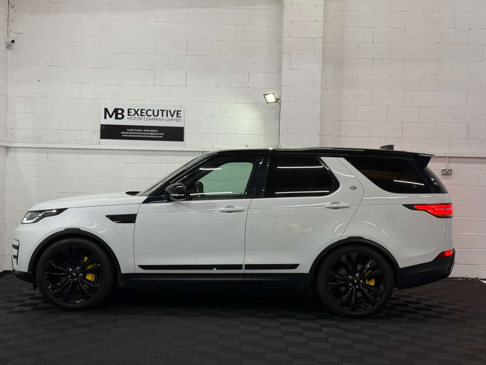 Land Rover DISCOVERY 3.0 Discovery HSE SDV6 Auto 4WD 5dr #5