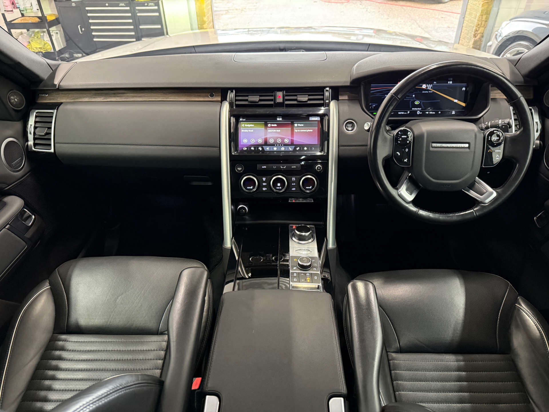 Land Rover DISCOVERY 3.0 Discovery HSE SDV6 Auto 4WD 5dr #8
