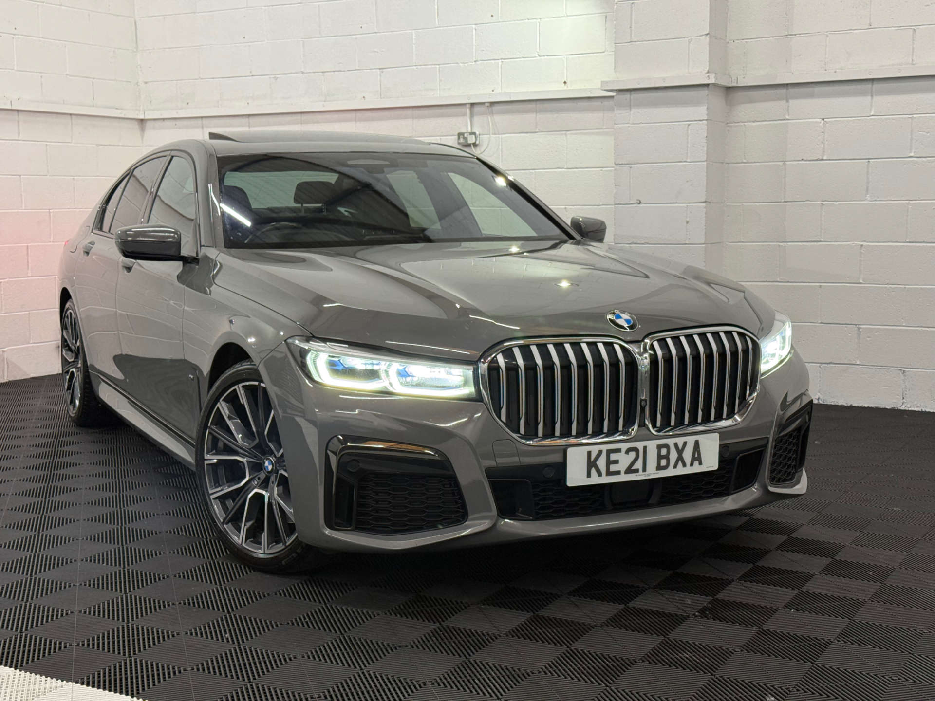 BMW 7 SERIES 3.0 730d xDrive M Sport MHEV Auto 4WD 4dr #0