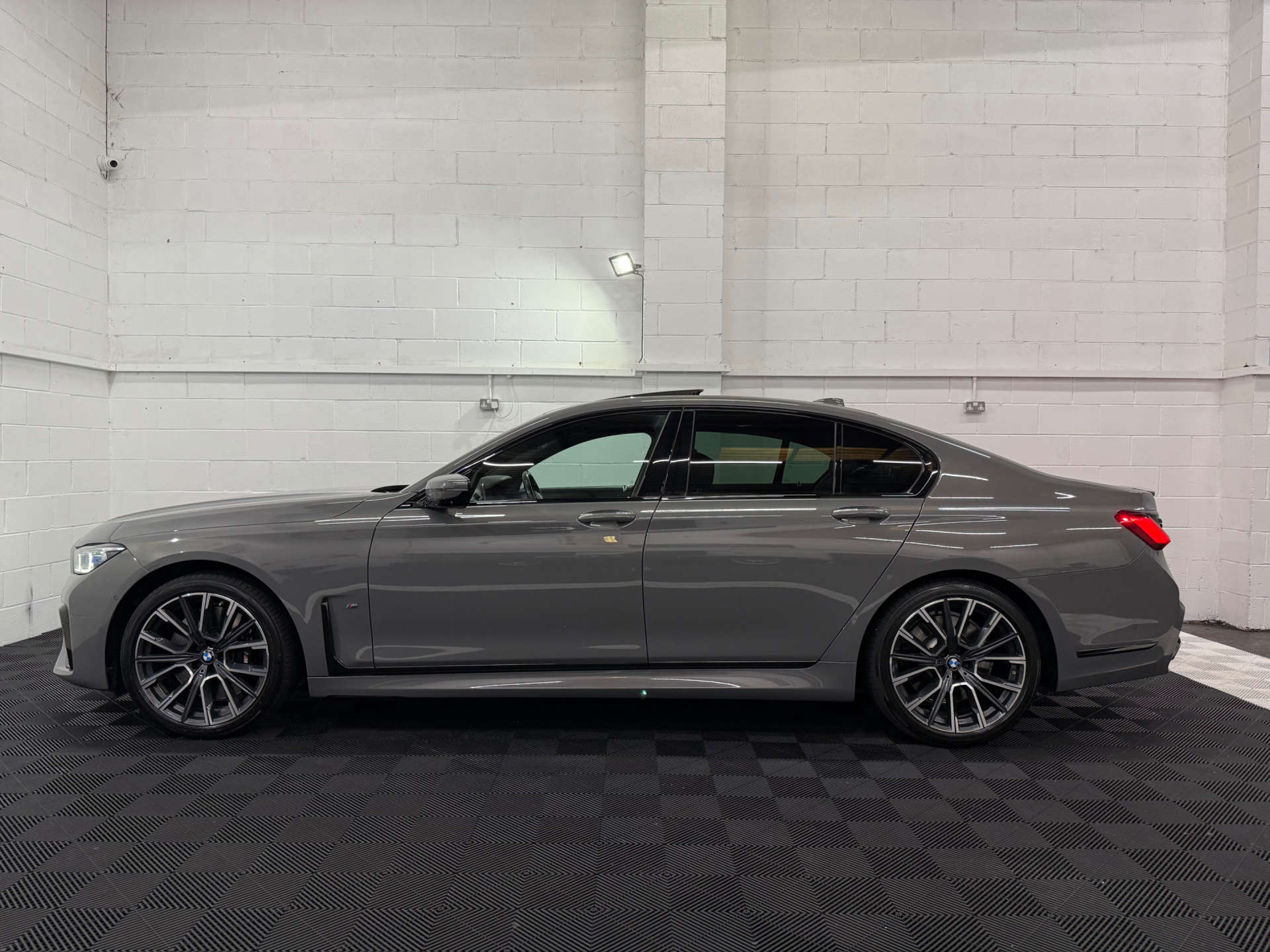 BMW 7 SERIES 3.0 730d xDrive M Sport MHEV Auto 4WD 4dr #5