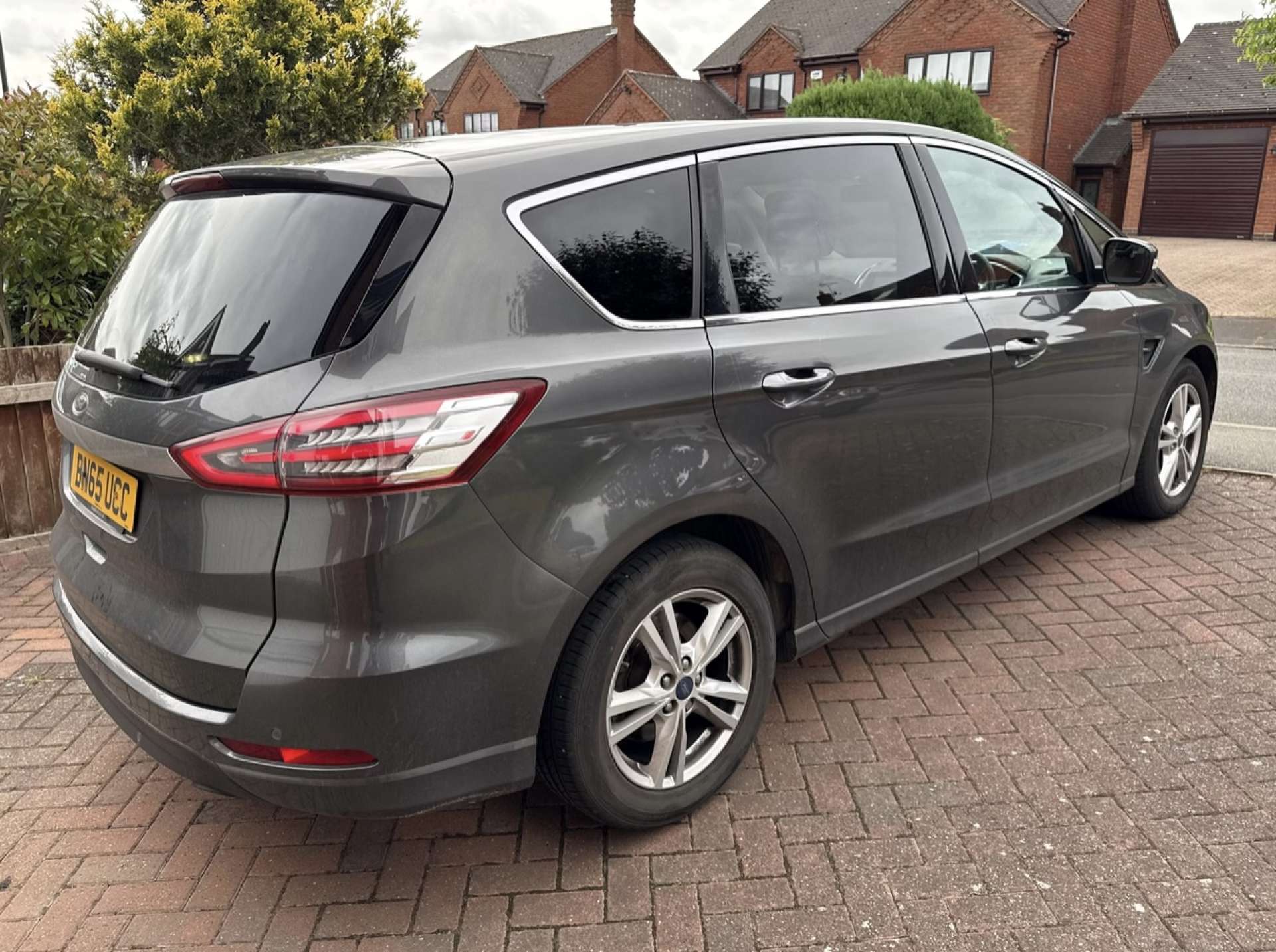 FORD S-MAX 2.0 S-Max Titanium TDCI 5dr #2