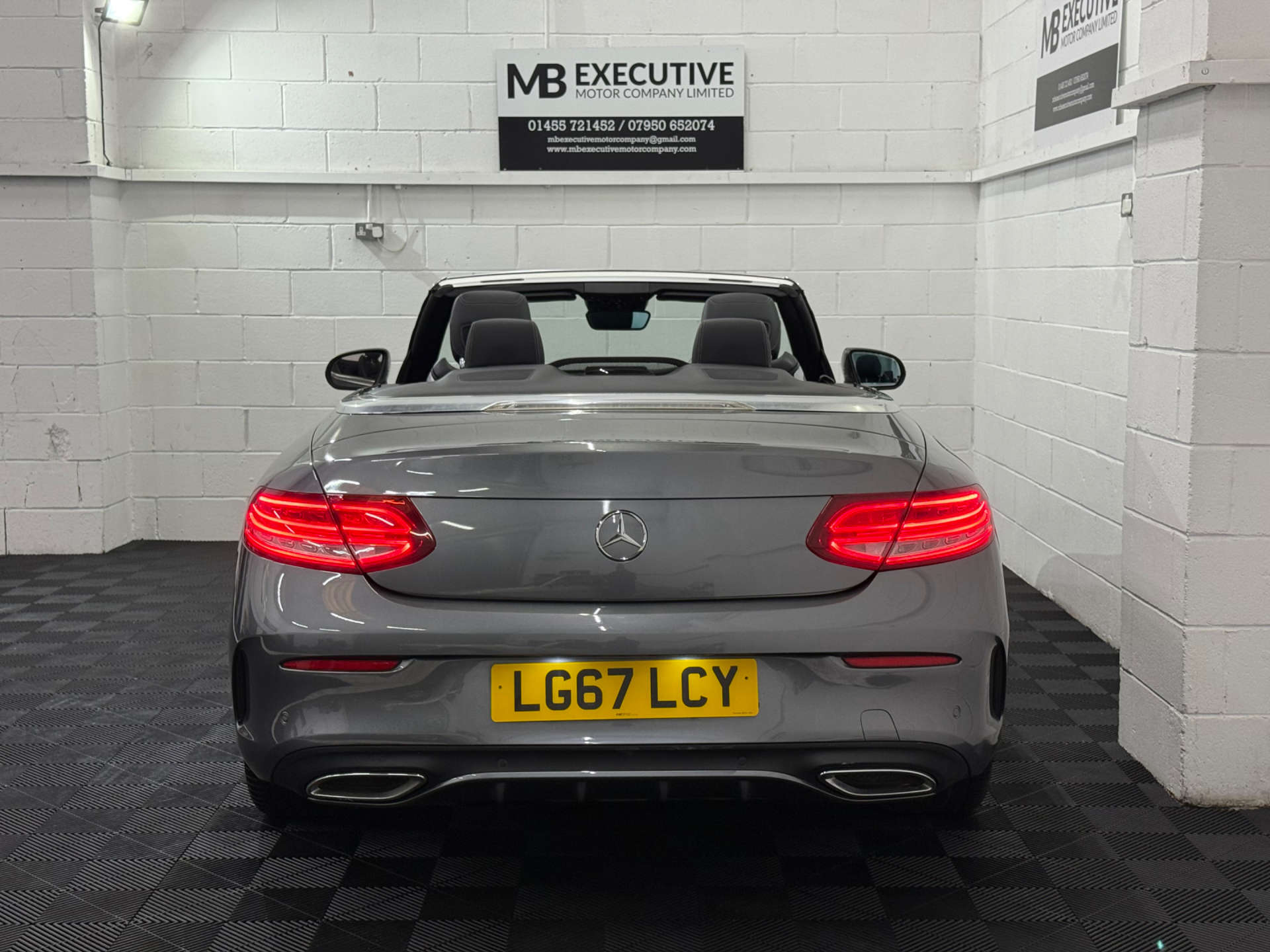Mercedes-Benz C-CLASS 2.1 C 220 AMG Line D Auto 2dr #4