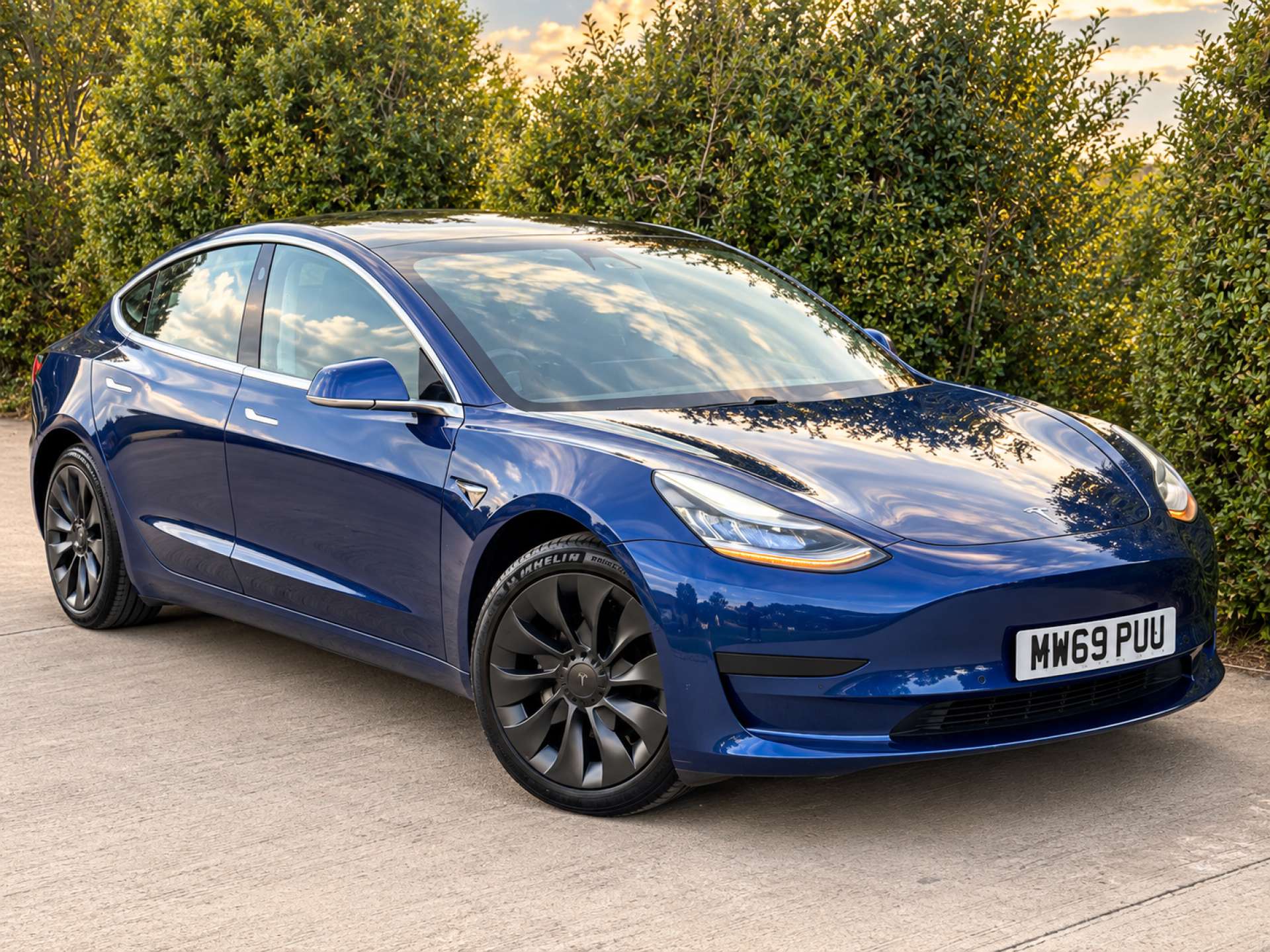 2019 TESLA MODEL 3