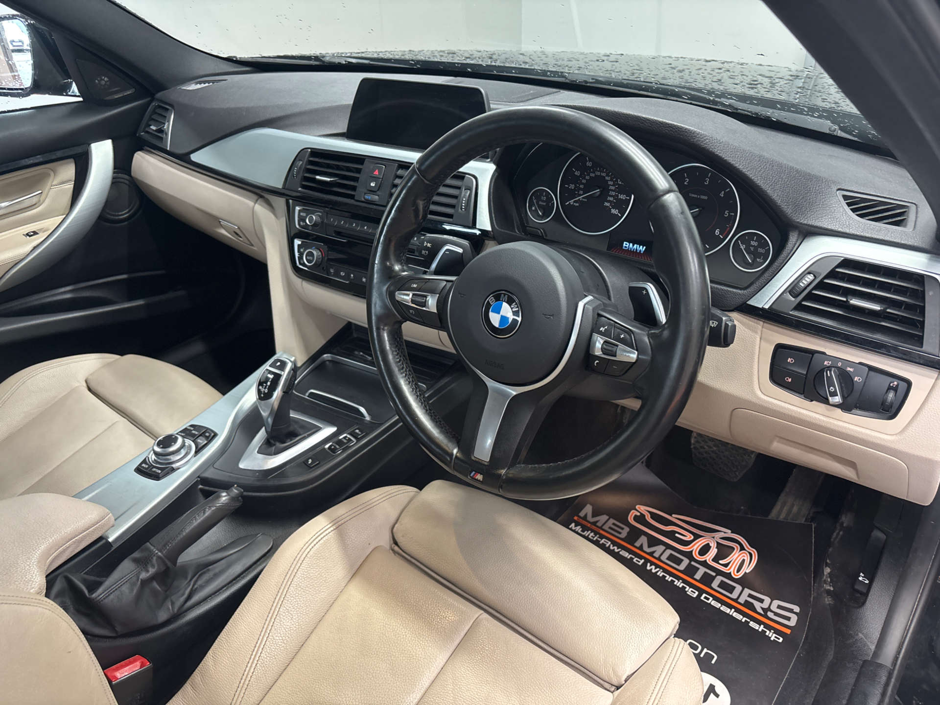 2016 BMW 3 SERIES 2.0 320d xDrive M Sport Auto 4WD 4dr - vehicle photo 3 for sale on PureCar