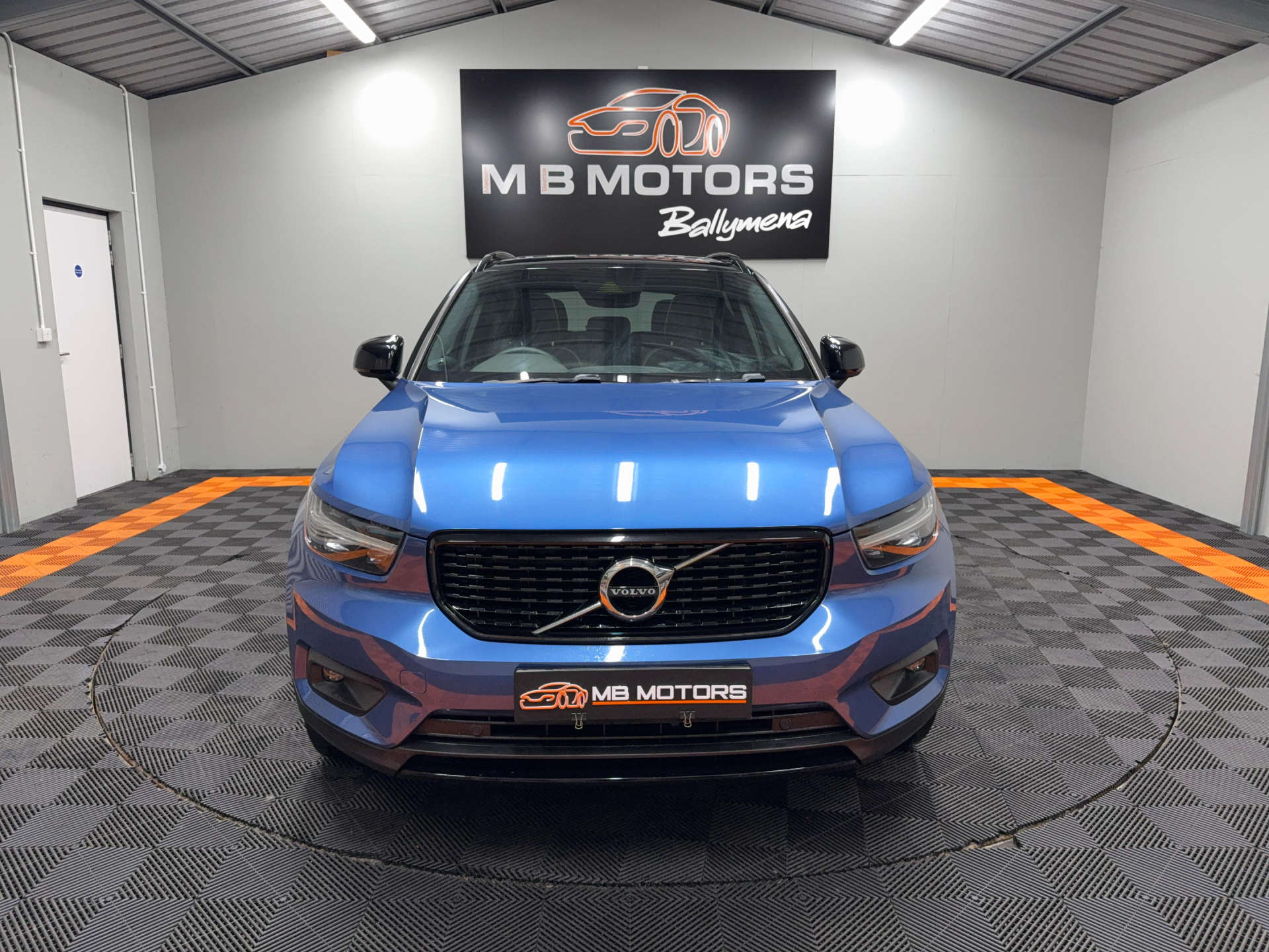 2019 VOLVO XC40 1.5 XC40 R-Design T3 5dr - vehicle photo 2 for sale on PureCar