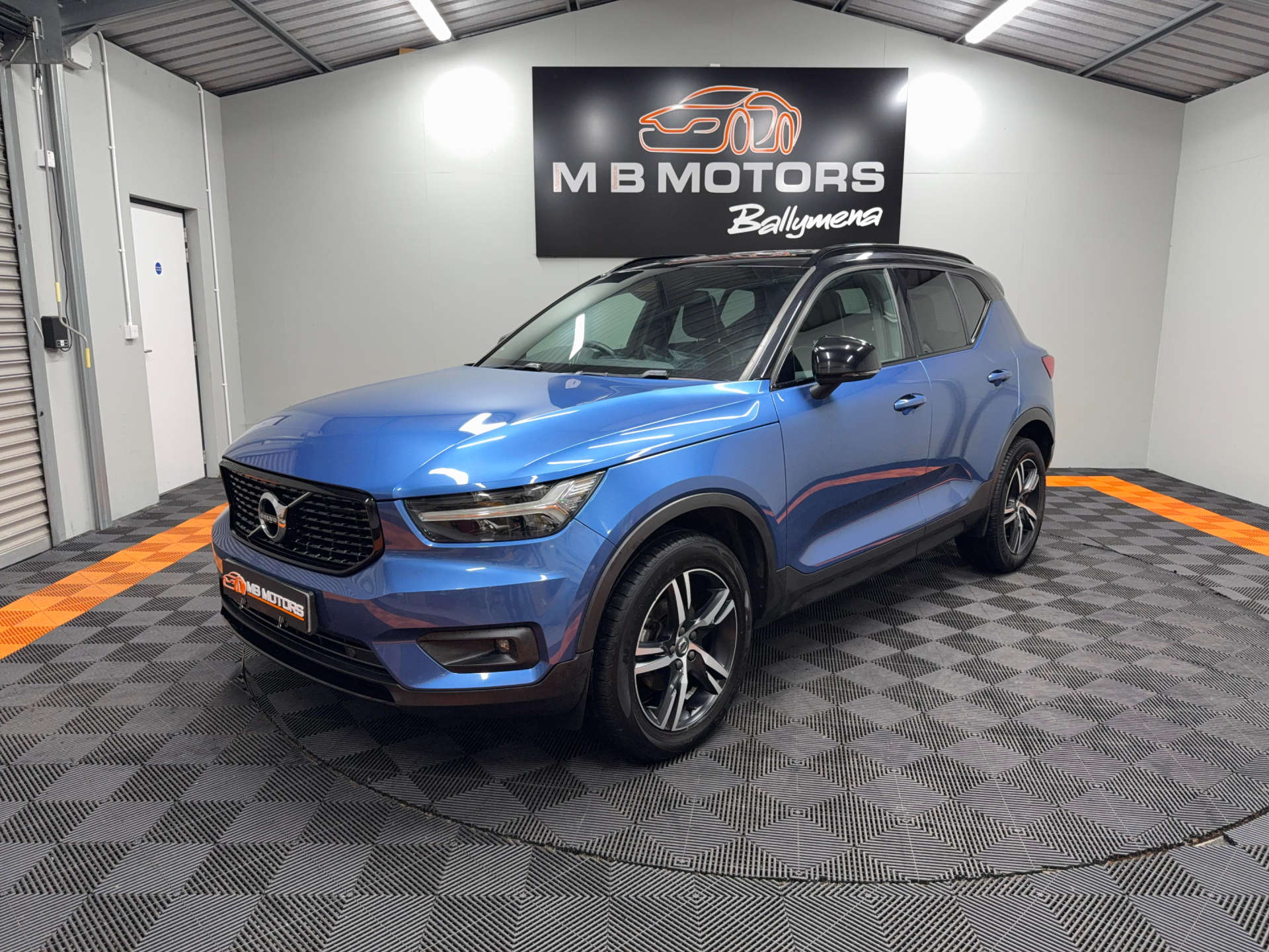 2019 VOLVO XC40 1.5 XC40 R-Design T3 5dr - vehicle photo 3 for sale on PureCar