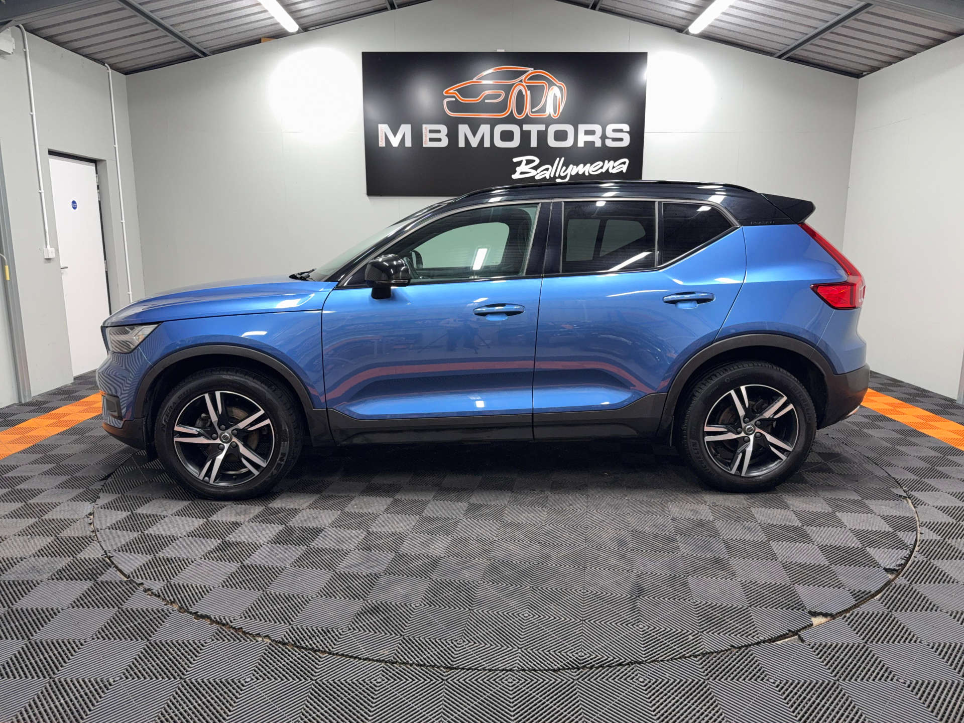 2019 VOLVO XC40 1.5 XC40 R-Design T3 5dr - vehicle photo 5 for sale on PureCar