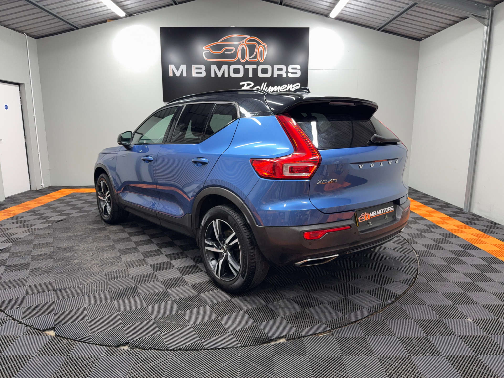 2019 VOLVO XC40 1.5 XC40 R-Design T3 5dr - vehicle photo 6 for sale on PureCar