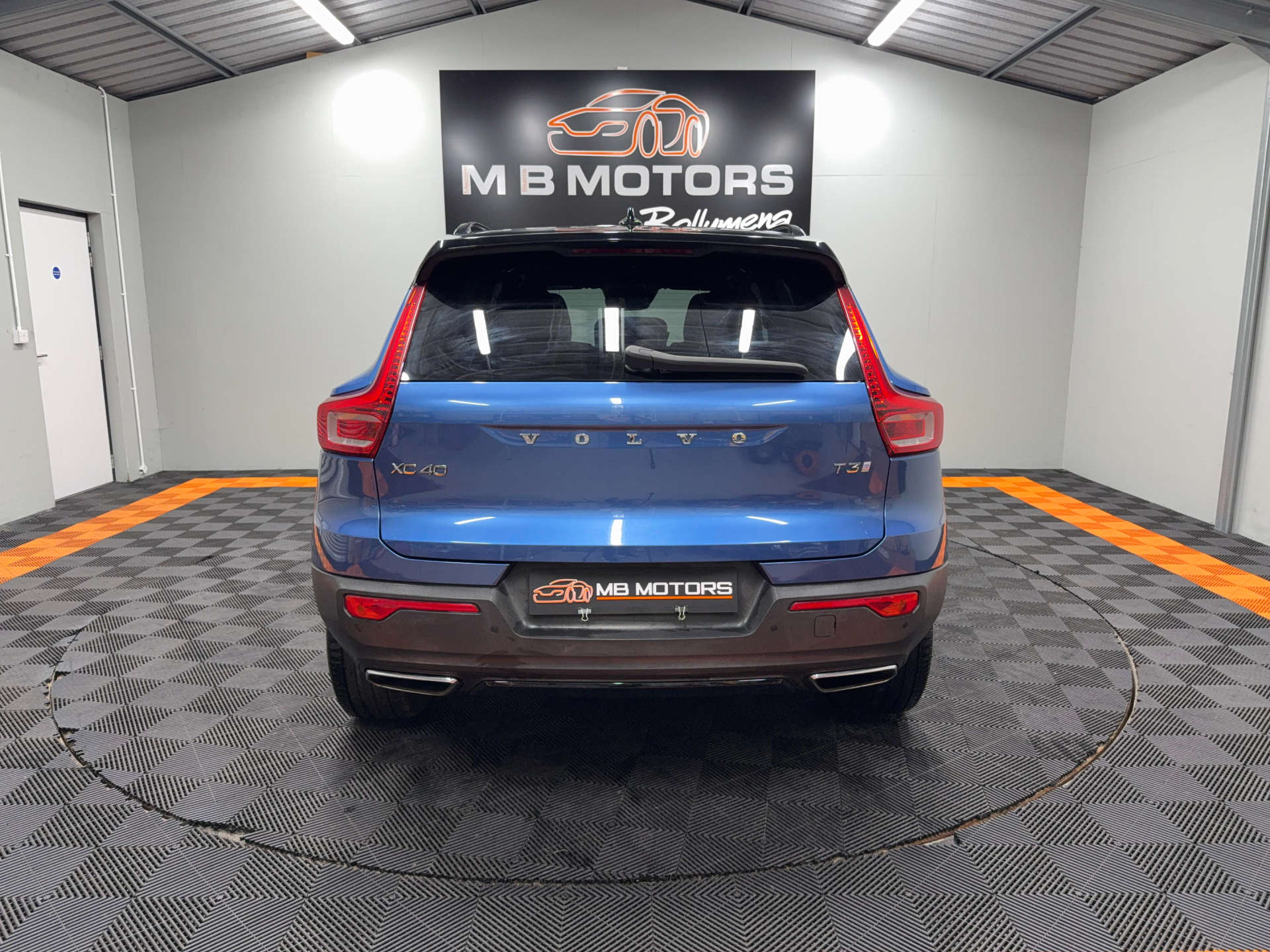 2019 VOLVO XC40 1.5 XC40 R-Design T3 5dr - vehicle photo 8 for sale on PureCar