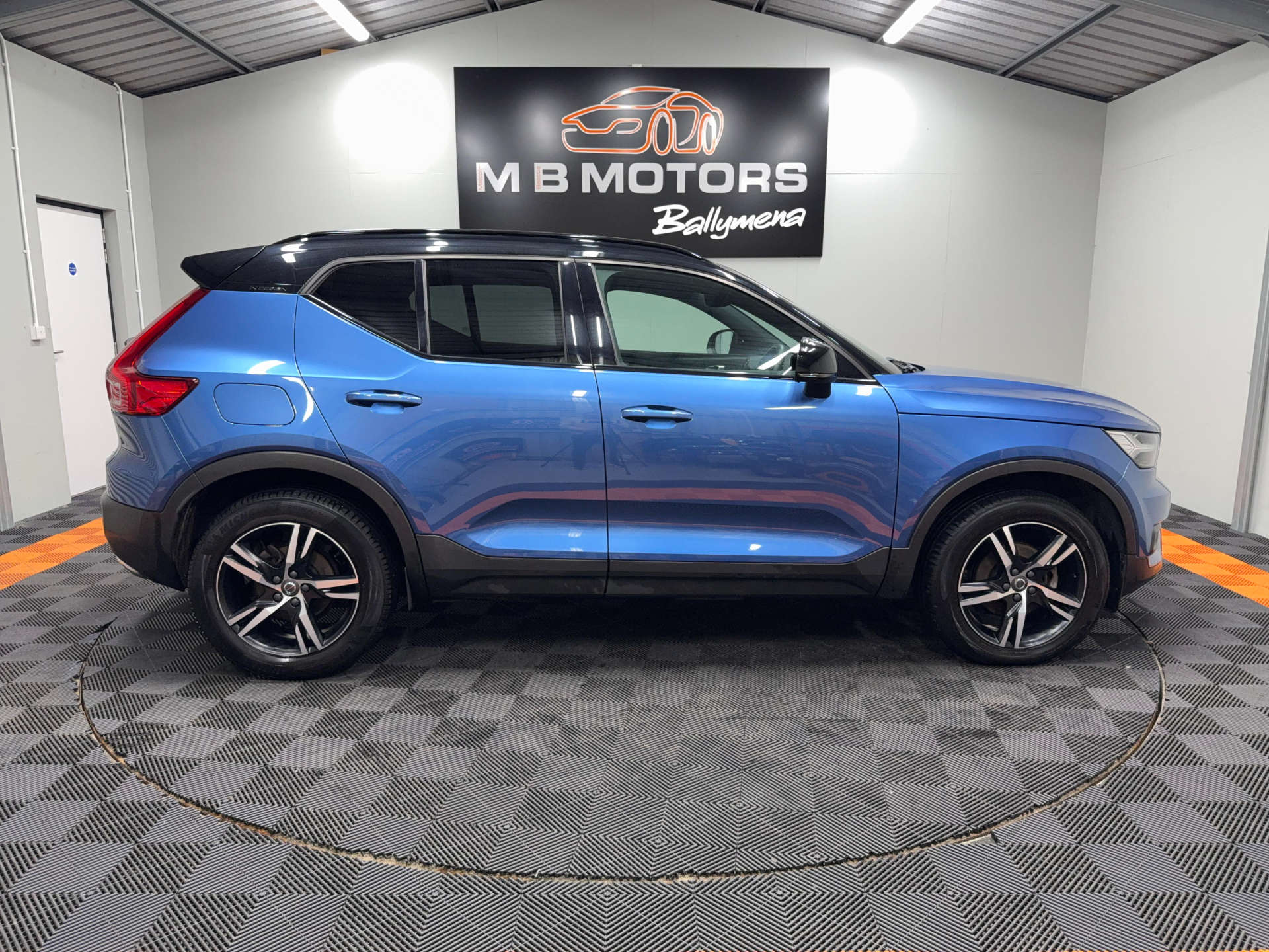 2019 VOLVO XC40 1.5 XC40 R-Design T3 5dr - vehicle photo 11 for sale on PureCar