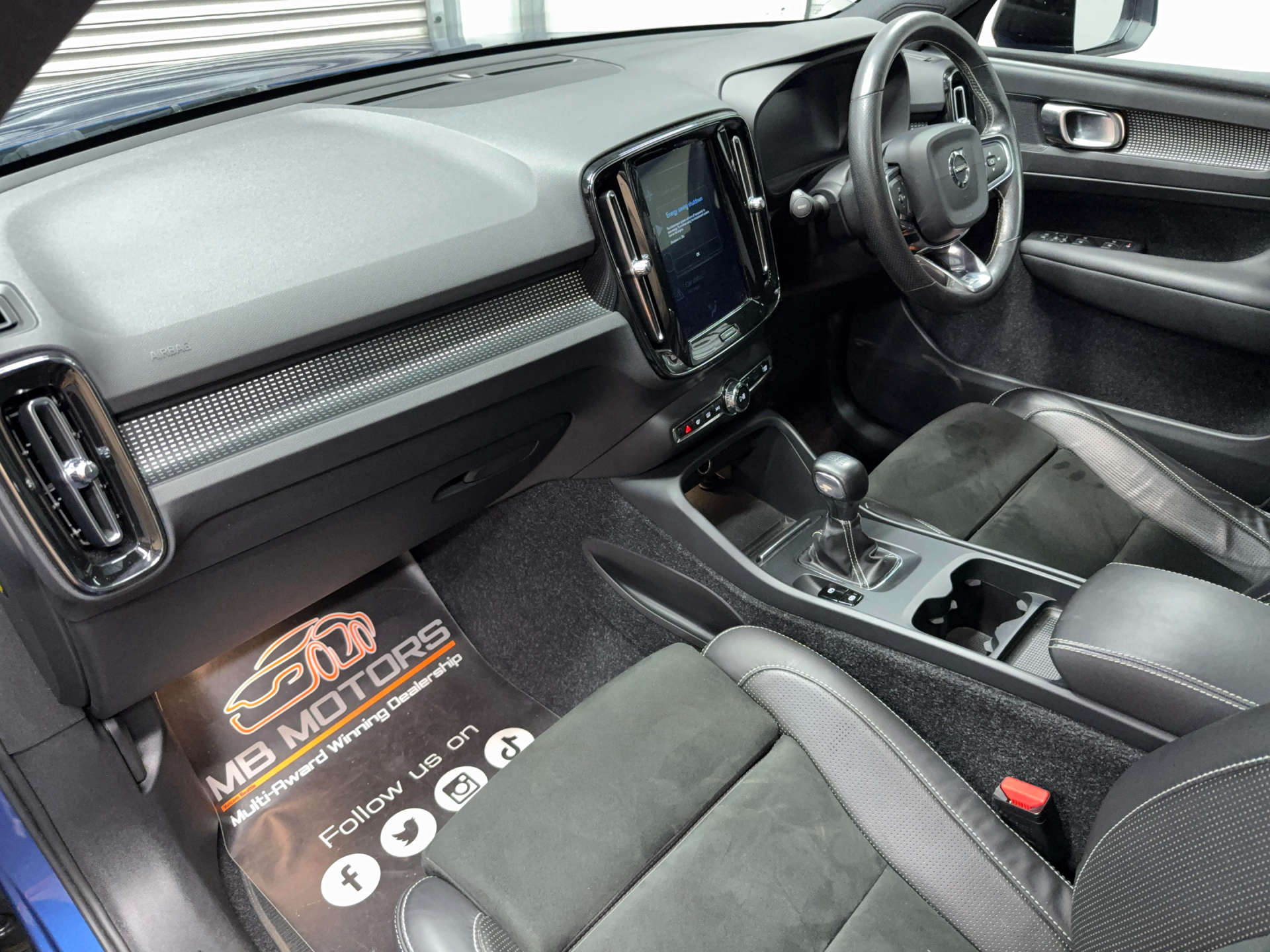 2019 VOLVO XC40 1.5 XC40 R-Design T3 5dr - vehicle photo 26 for sale on PureCar