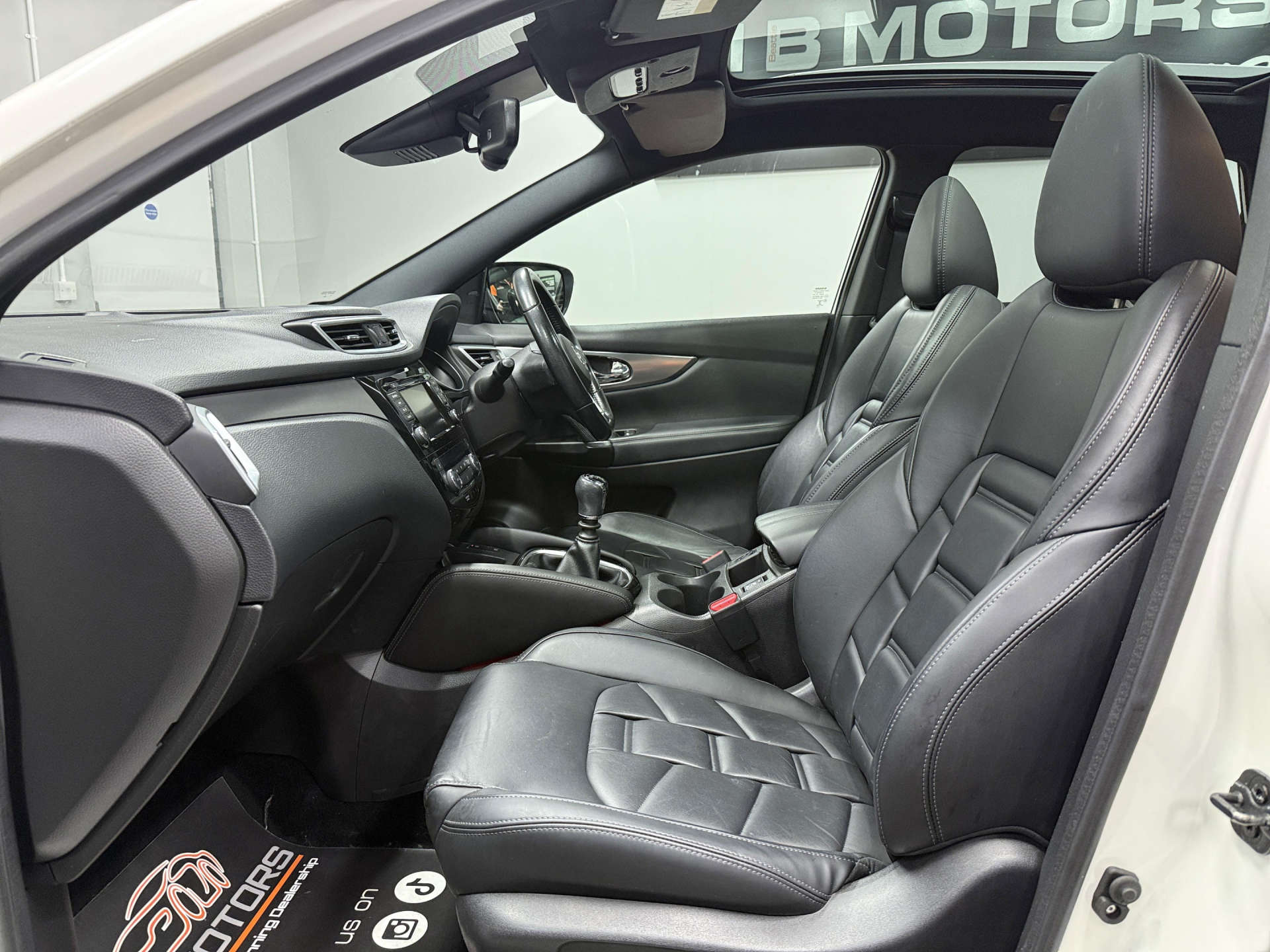 2018 NISSAN QASHQAI 1.3 Qashqai Tekna+ DiG-T 5dr - vehicle photo 26 for sale on PureCar