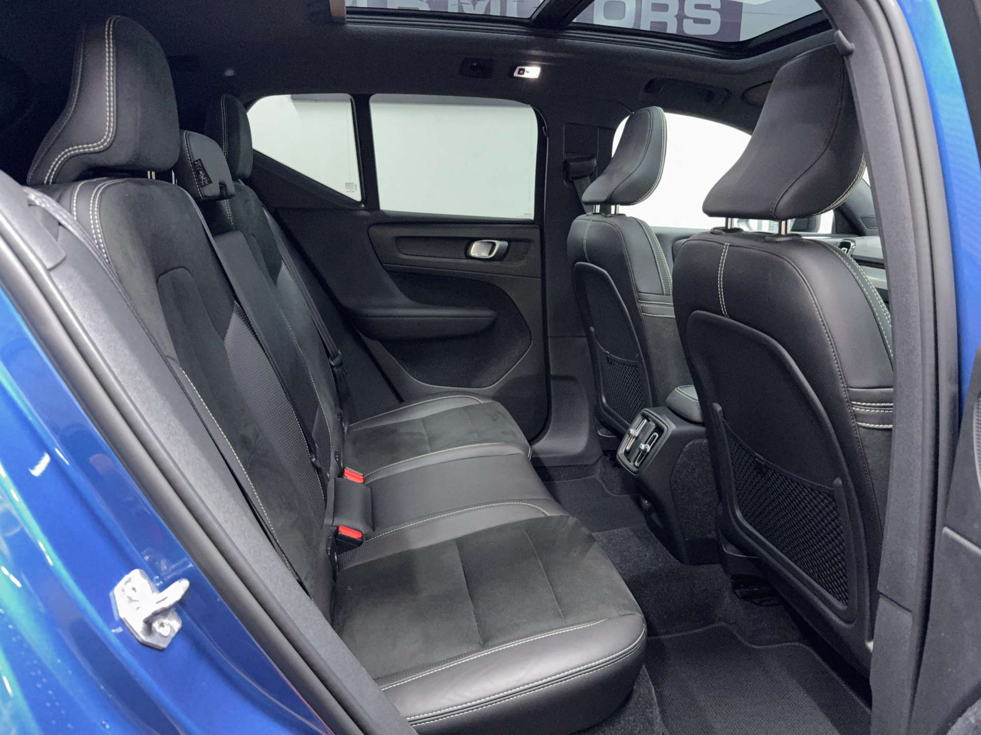 2019 VOLVO XC40 1.5 XC40 R-Design T3 5dr - vehicle photo 33 for sale on PureCar
