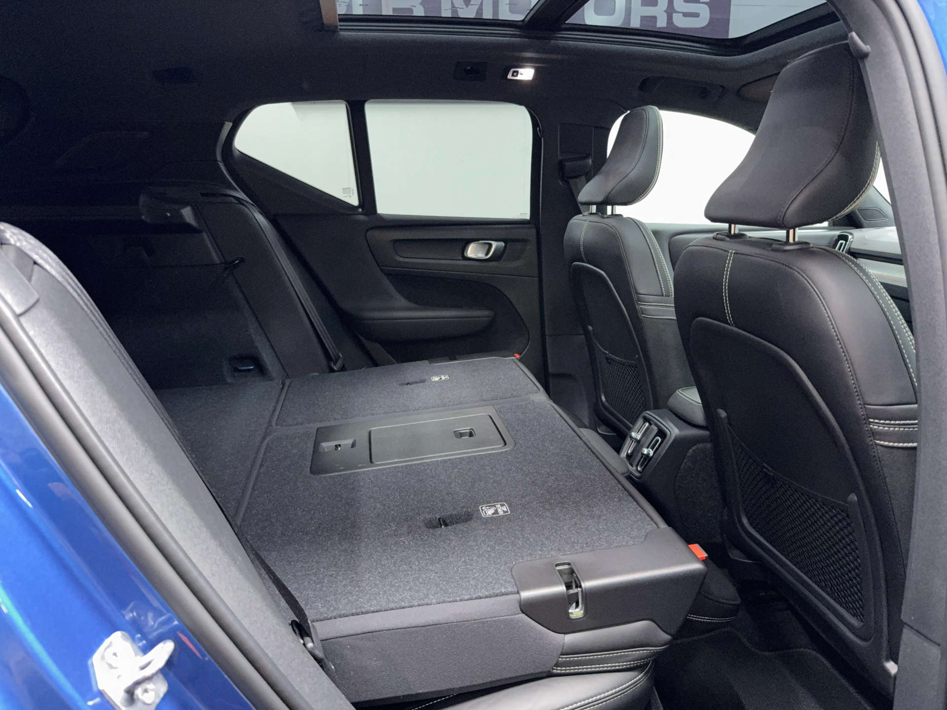 2019 VOLVO XC40 1.5 XC40 R-Design T3 5dr - vehicle photo 35 for sale on PureCar